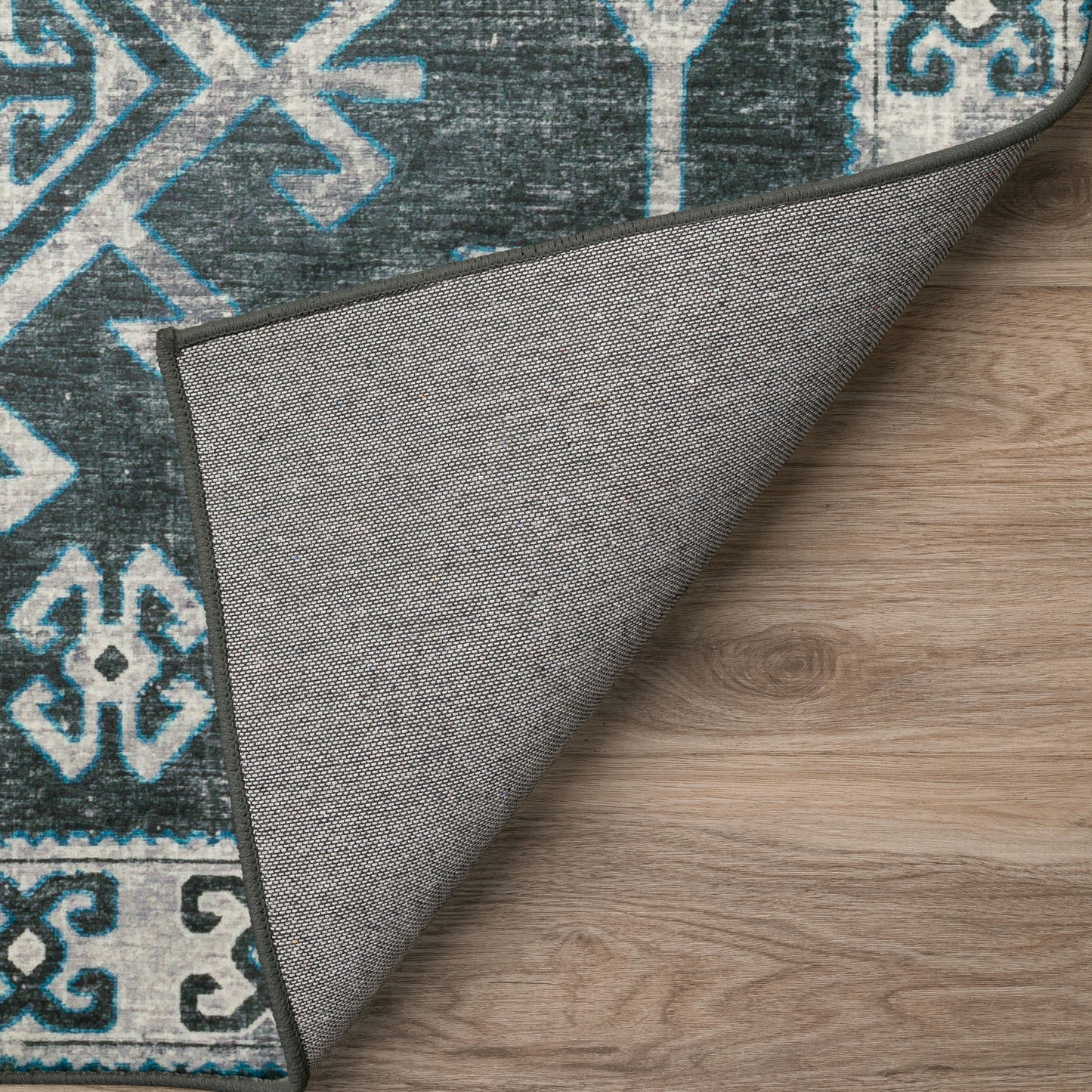 Brisbane BR2 Midnight 5' x 7'6" Rug