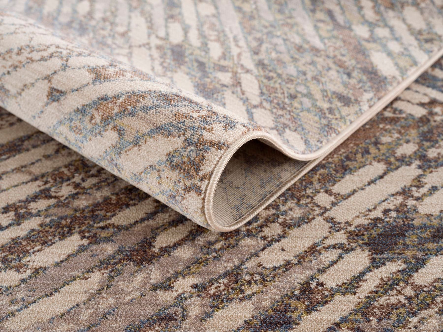 Beratti-Brt11981-Delavida-7.6X10.6-230X320 Area Rug