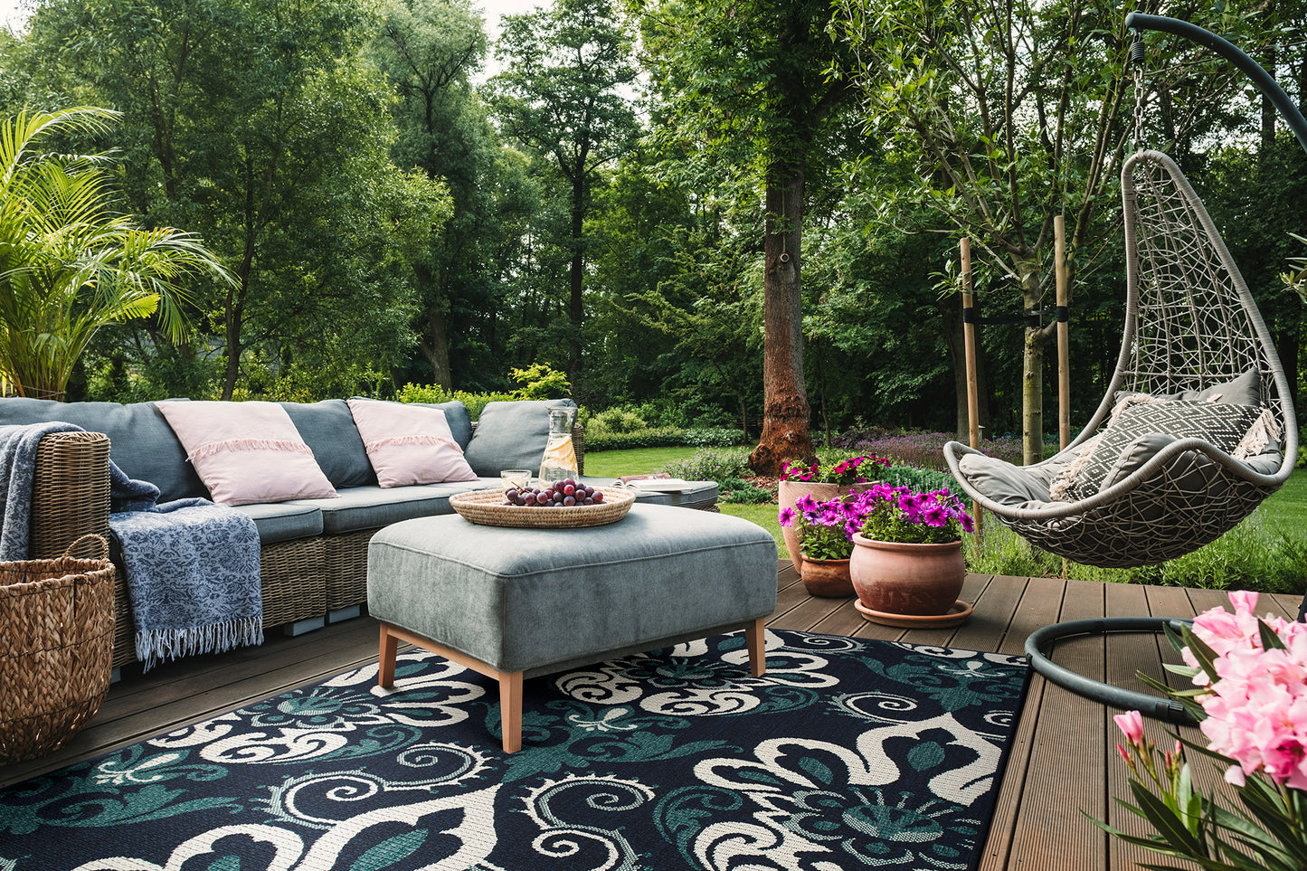 Kaleen Bitki Collection Navy Teal Area Rug 5'3" x 7'6"