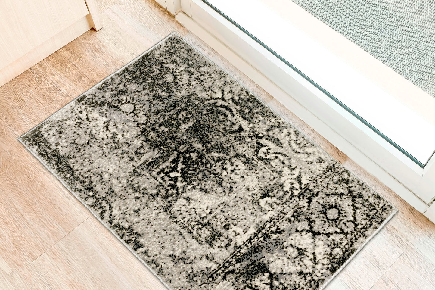 Cascina CC7 Carbon 1'8" x 2'6" Rug