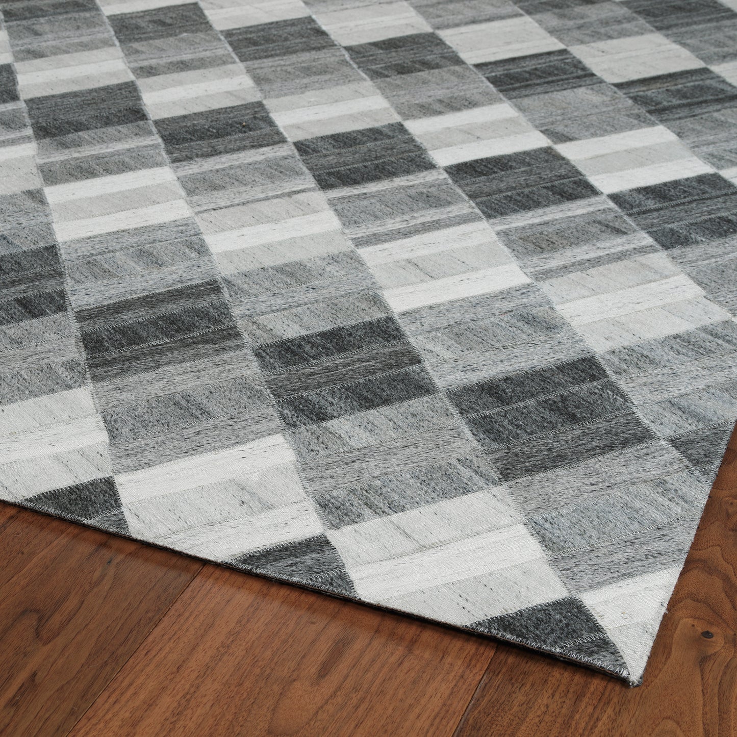 Kaleen Chaps Collection CHP08-38 Charcoal Area Rug 5' x 7'9"