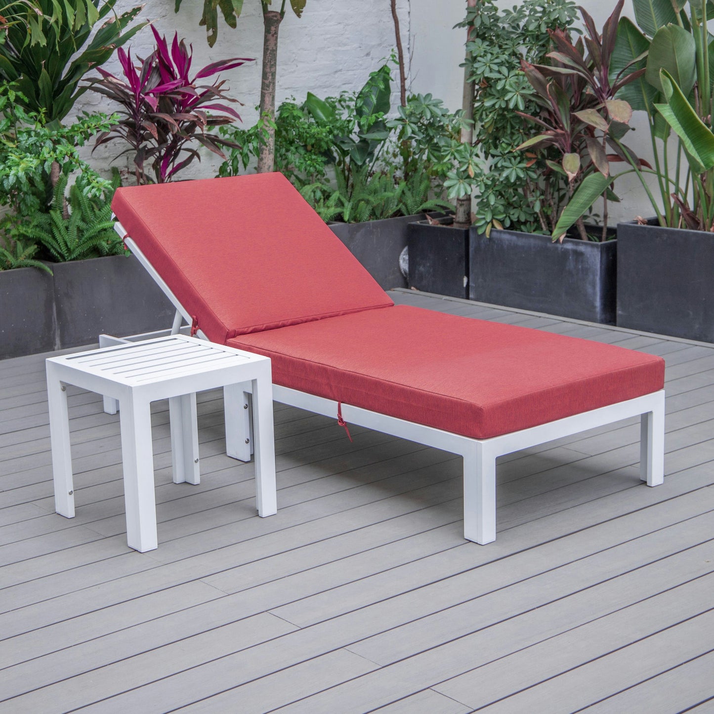 LeisureMod Chelsea Outdoor White Lounge Chair With Side Table & Cushions - Red