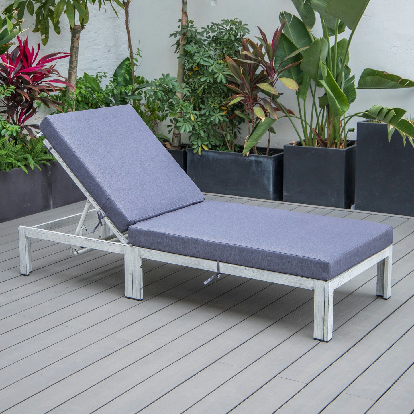 LeisureMod Chelsea Outdoor Grey Chaise Lounge Chair With Cushions- Blue