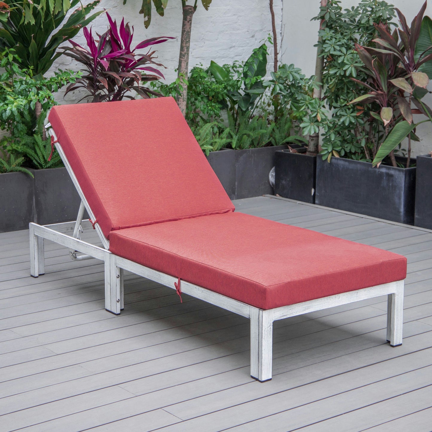 LeisureMod Chelsea Outdoor Grey Chaise Lounge Chair With Cushions- Red