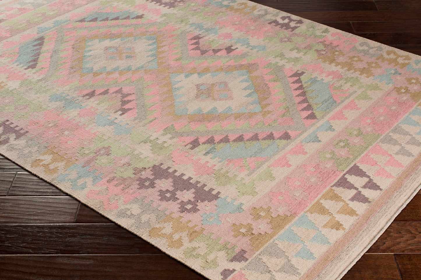 Surya Adia Rose Rug 5' X 7'6"