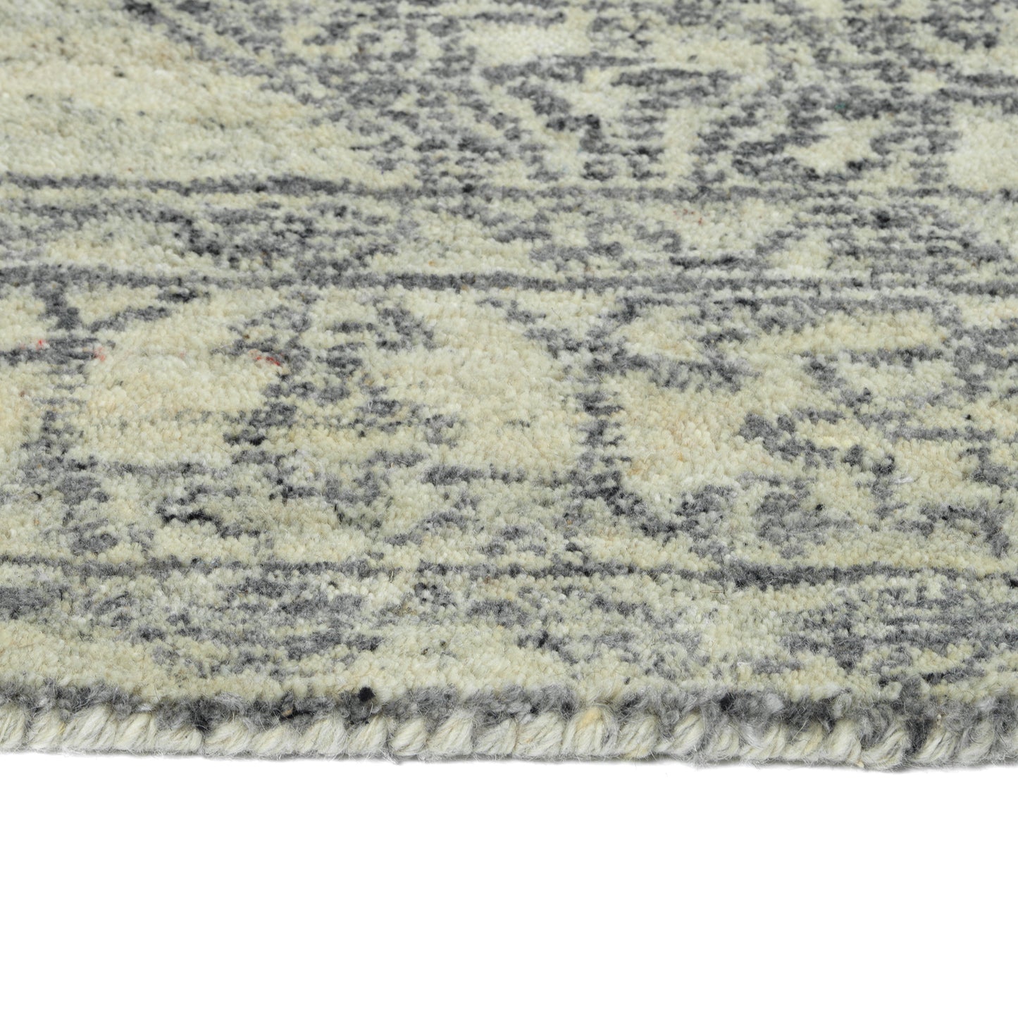 Kaleen Effete Collection Light Grey Throw Rug 2' x 3'