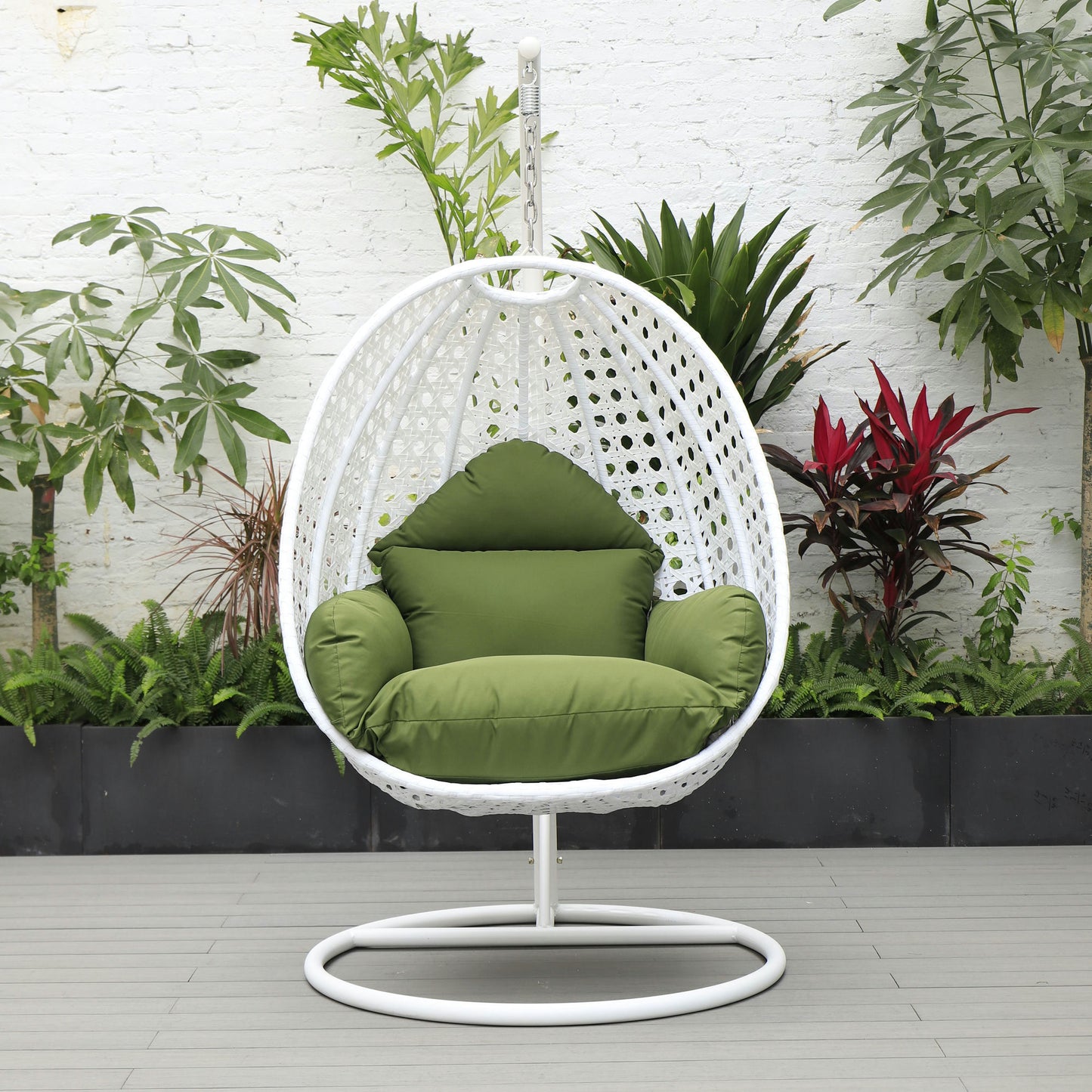 LeisureMod White And Dark Green Wicker Hanging Egg Swing Chair