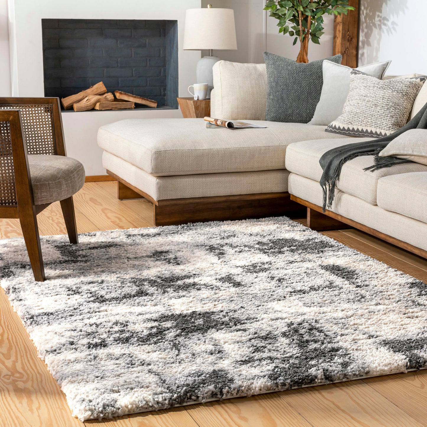Surya Eskimo Shag Rug 7'10" X 10' Black