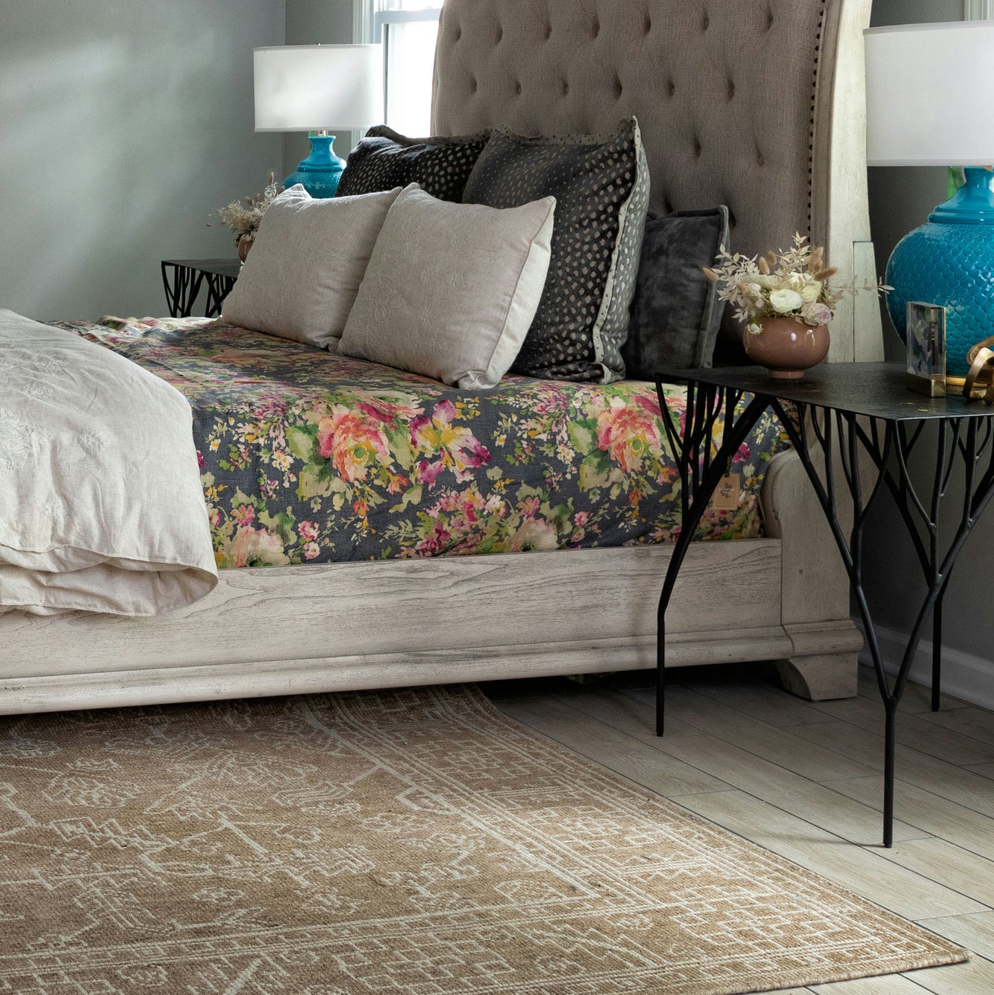 Kaleen Herrera Collection Light Khaki Throw Rug 3' x 5'