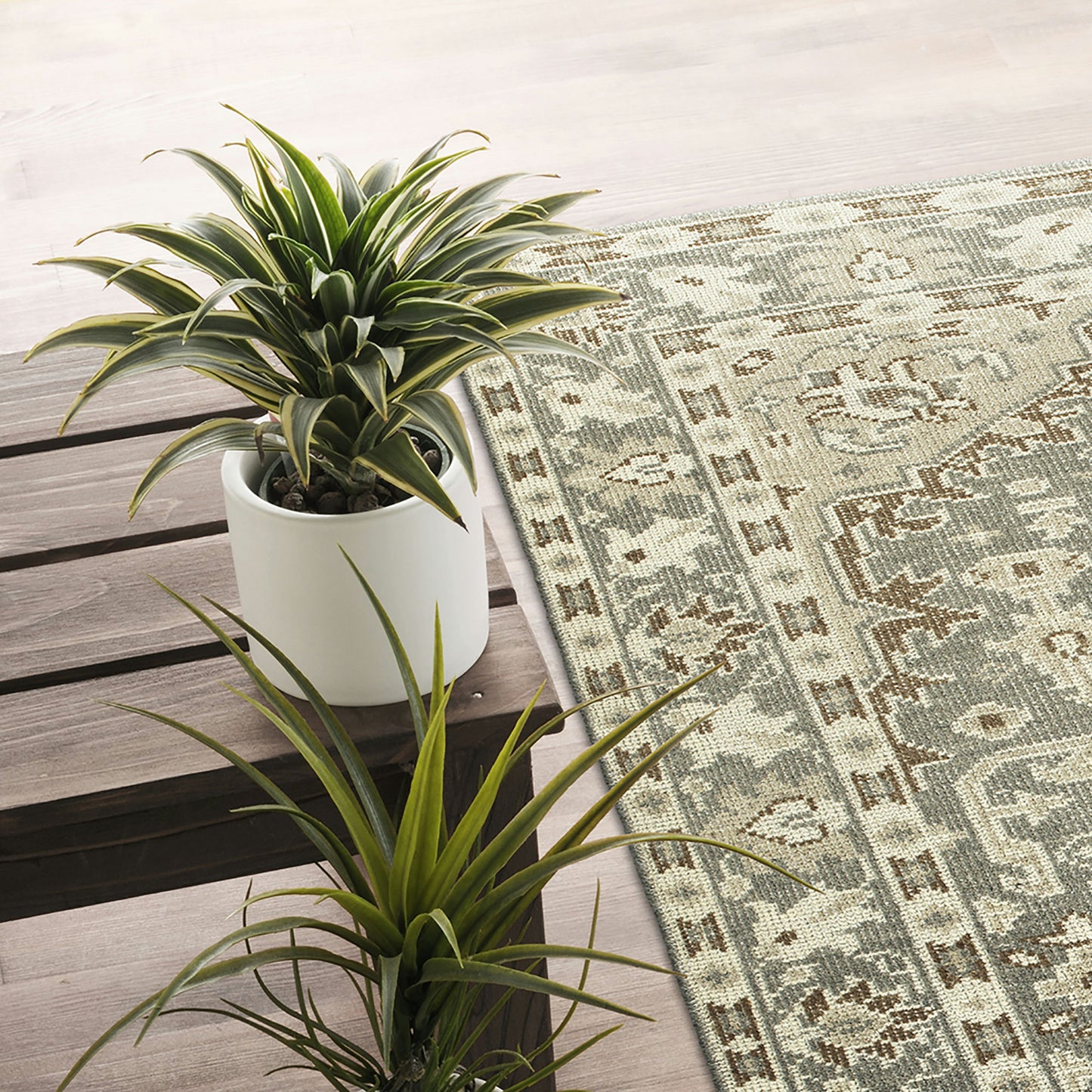 Kaleen Herrera Collection Gray LtBrown Throw Rug 3' x 5'