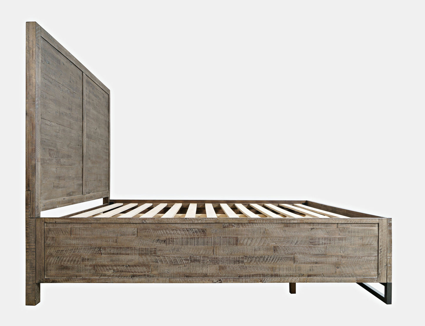 East Hampton Modern Coastal Distressed Queen Storage Bed with Drawers
