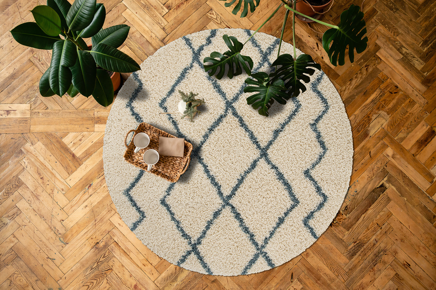 Kaleen Komon Collection KMN05-01 Ivory Area Rug 5' x 7'