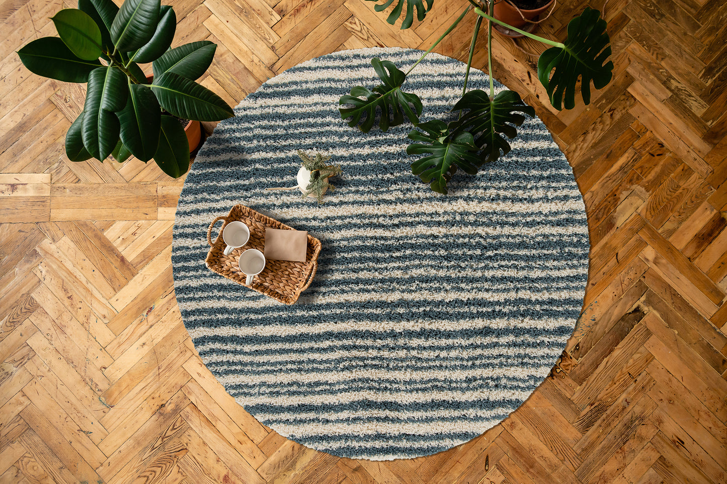 Kaleen Komon Collection Light Denim Area Rug 6'6" x 6'6"