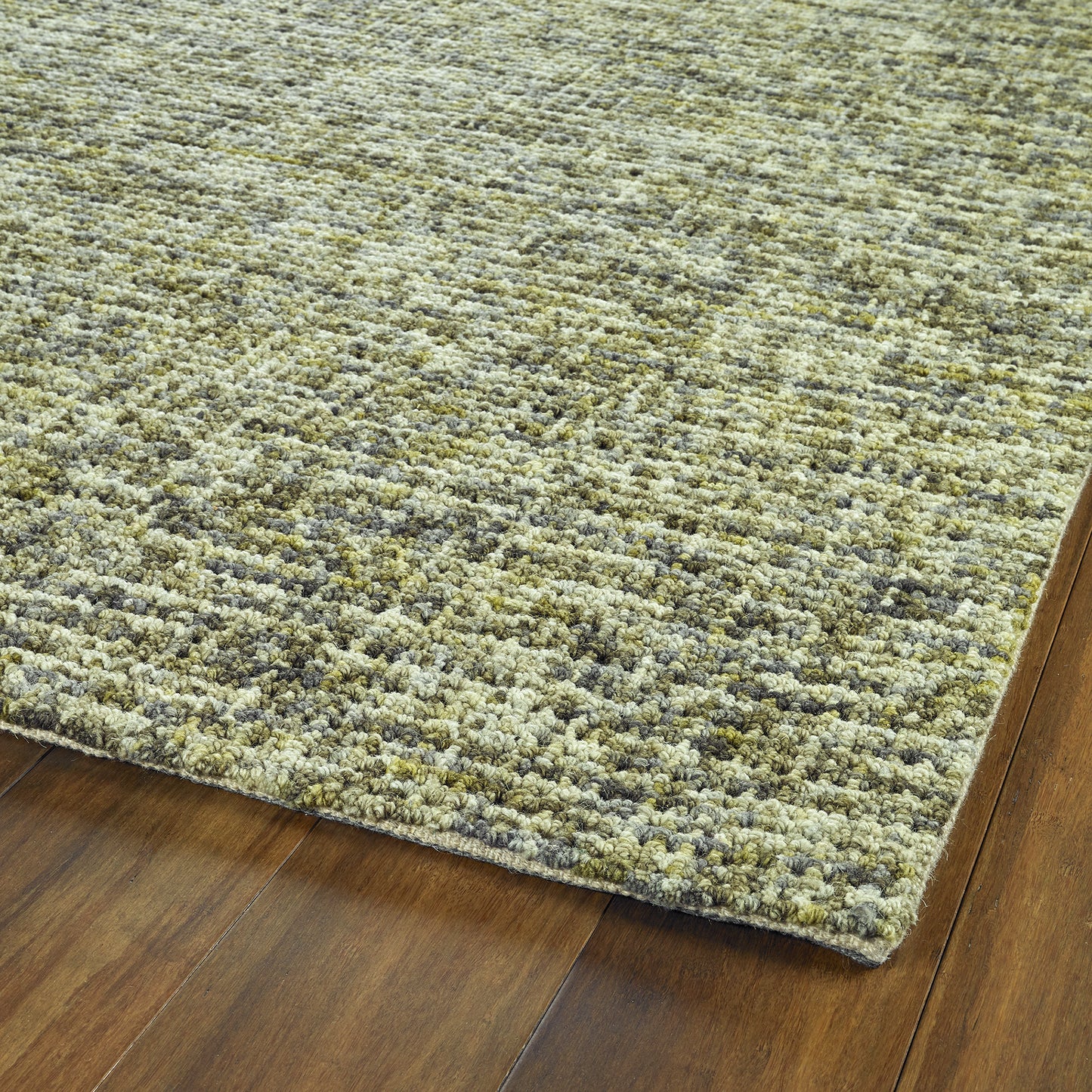 Kaleen Lucero Collection Dark Green Area Rug 5' x 7'6"