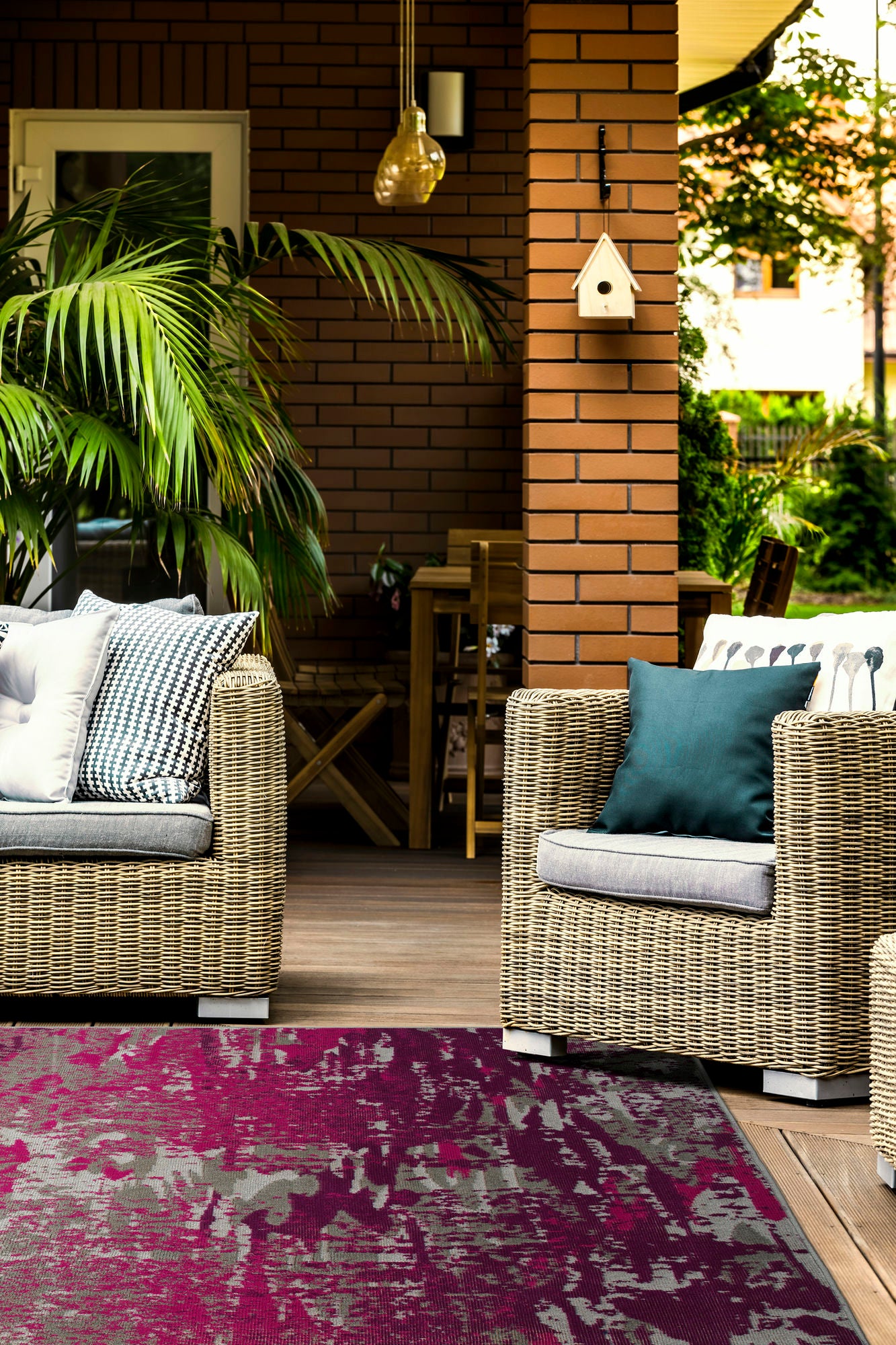 Kaleen Legata Collection Pink Plum Area Rug 5'3" x 7'3"