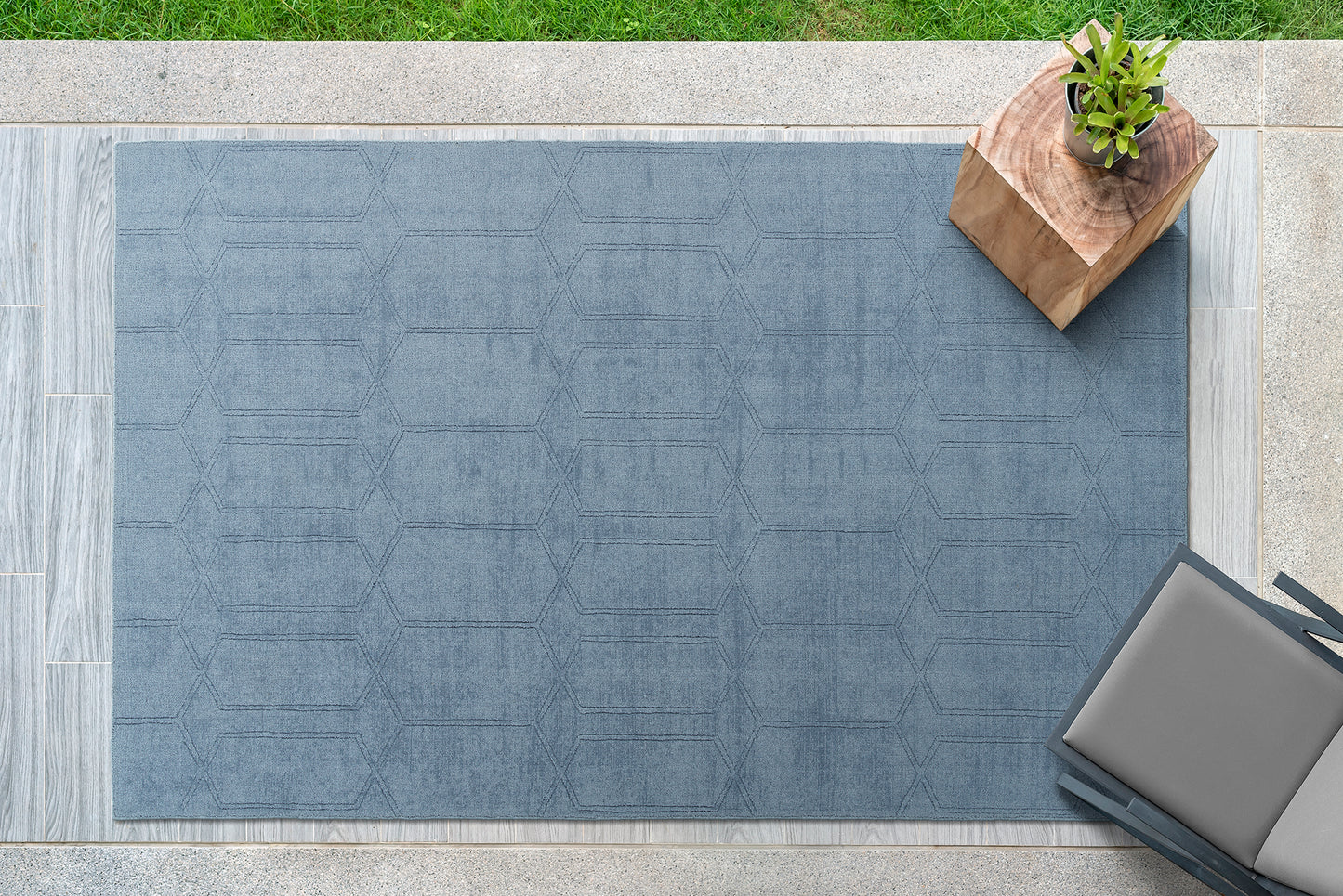 Kaleen Minkah Collection Light Blue Area Rug 7'6" x 9'