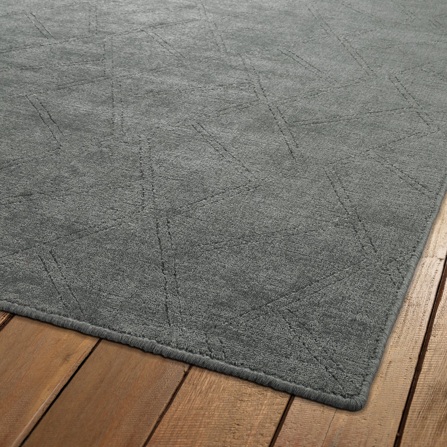 Kaleen Minkah Collection Dark Charcoal Throw Rug 2' x 3'