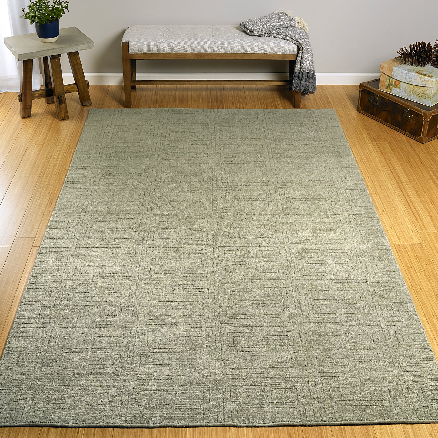 Kaleen Minkah Collection Light Grey Throw Rug 3' x 5'