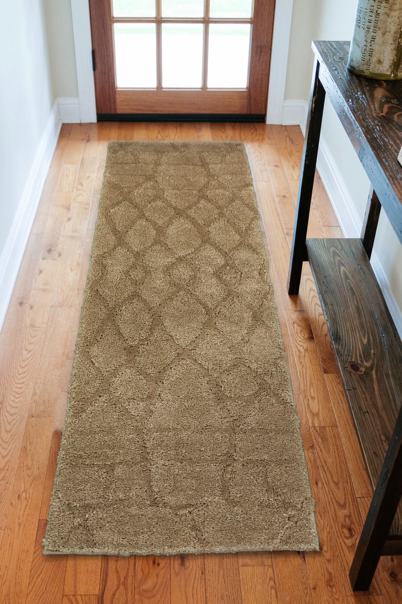 Marquee MQ1 Sand 2'3" x 7'5" Runner Rug