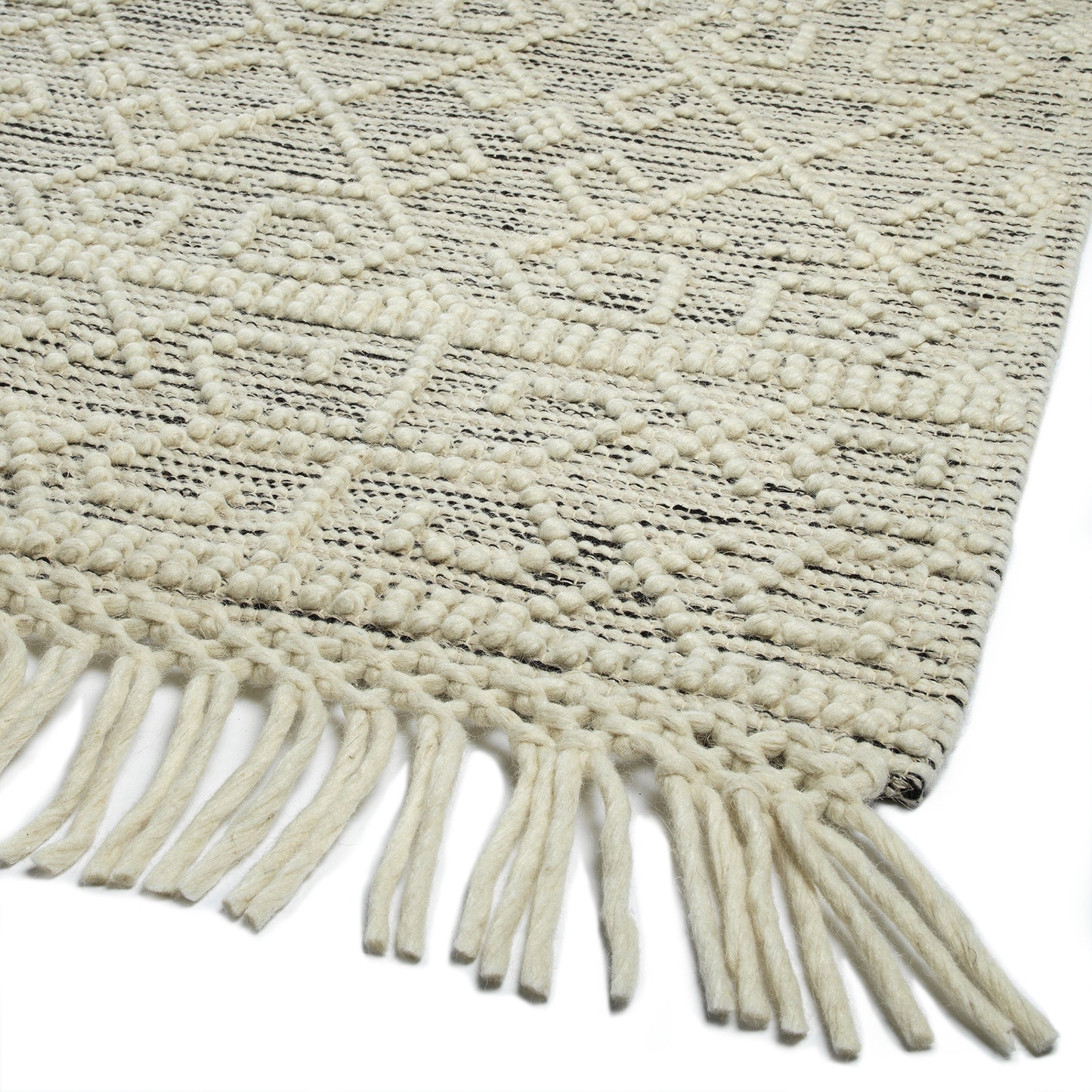 Kaleen Mara Collection Ivory Black Throw Rug 18" x 18"