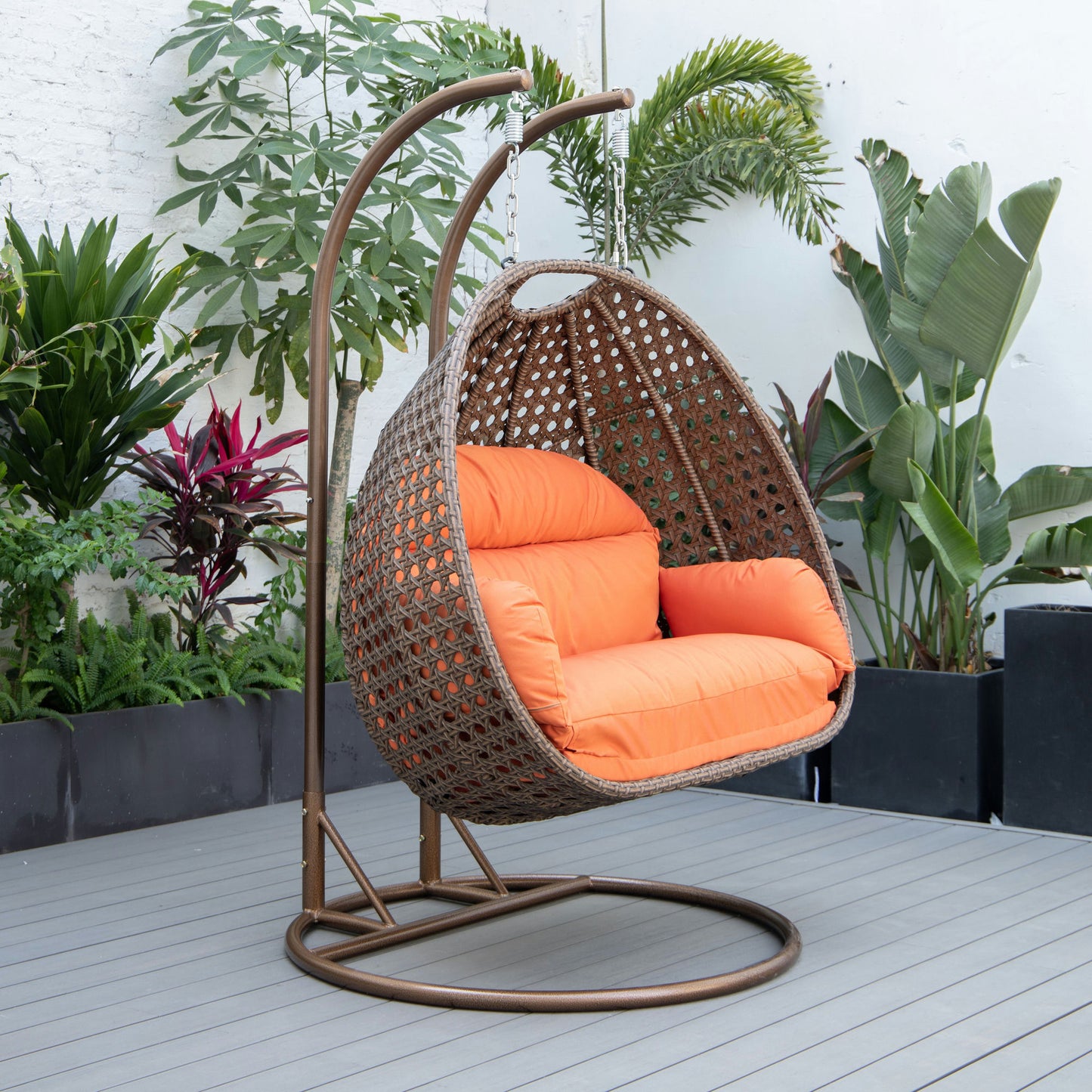 LeisureMod Mendoza Dark Brown Wicker Hanging 2 person Egg Swing Chair - Orange