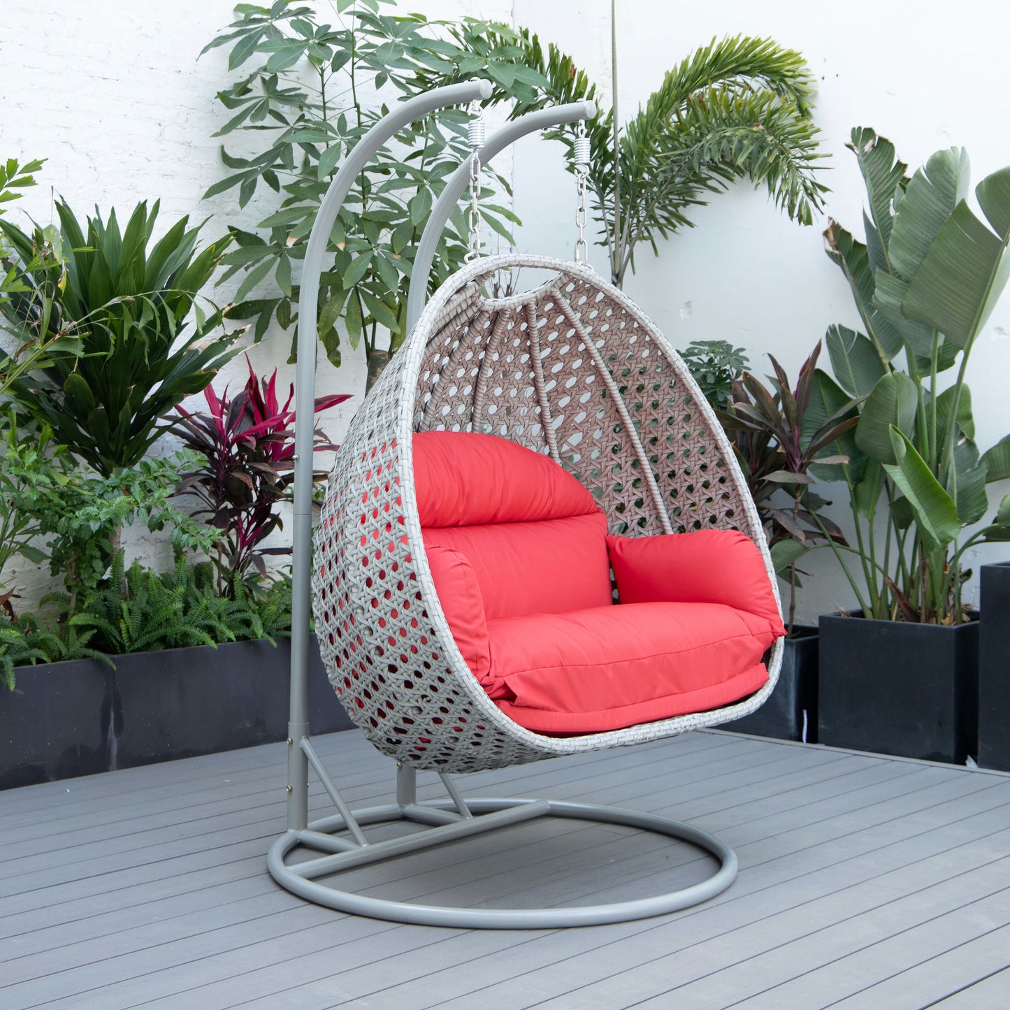LeisureMod Mendoza Light Grey Wicker Hanging 2 person Egg Swing Chair - Red