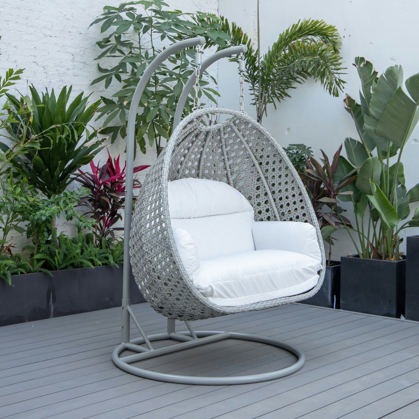 LeisureMod Mendoza Light Grey Wicker Hanging 2 person Egg Swing Chair - White
