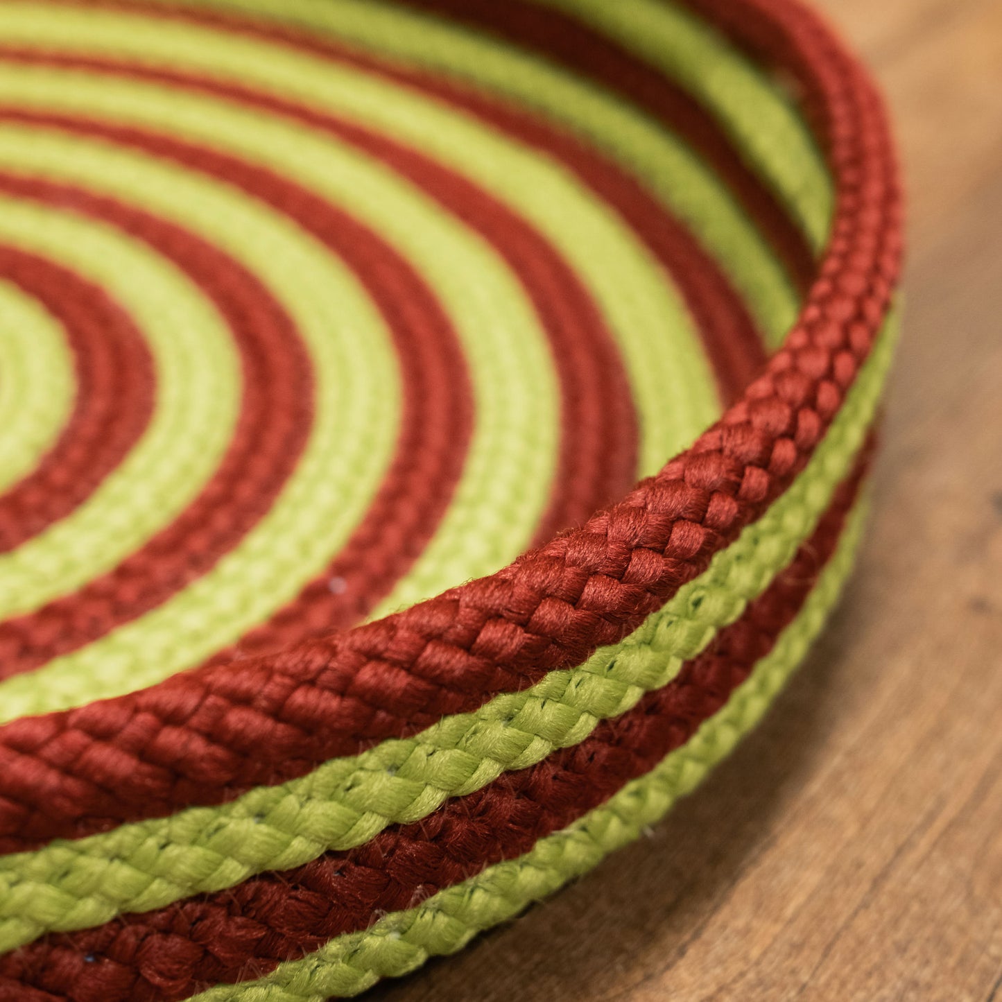 Candy Cane Round Tray - Red/Green 18"x18"x3"