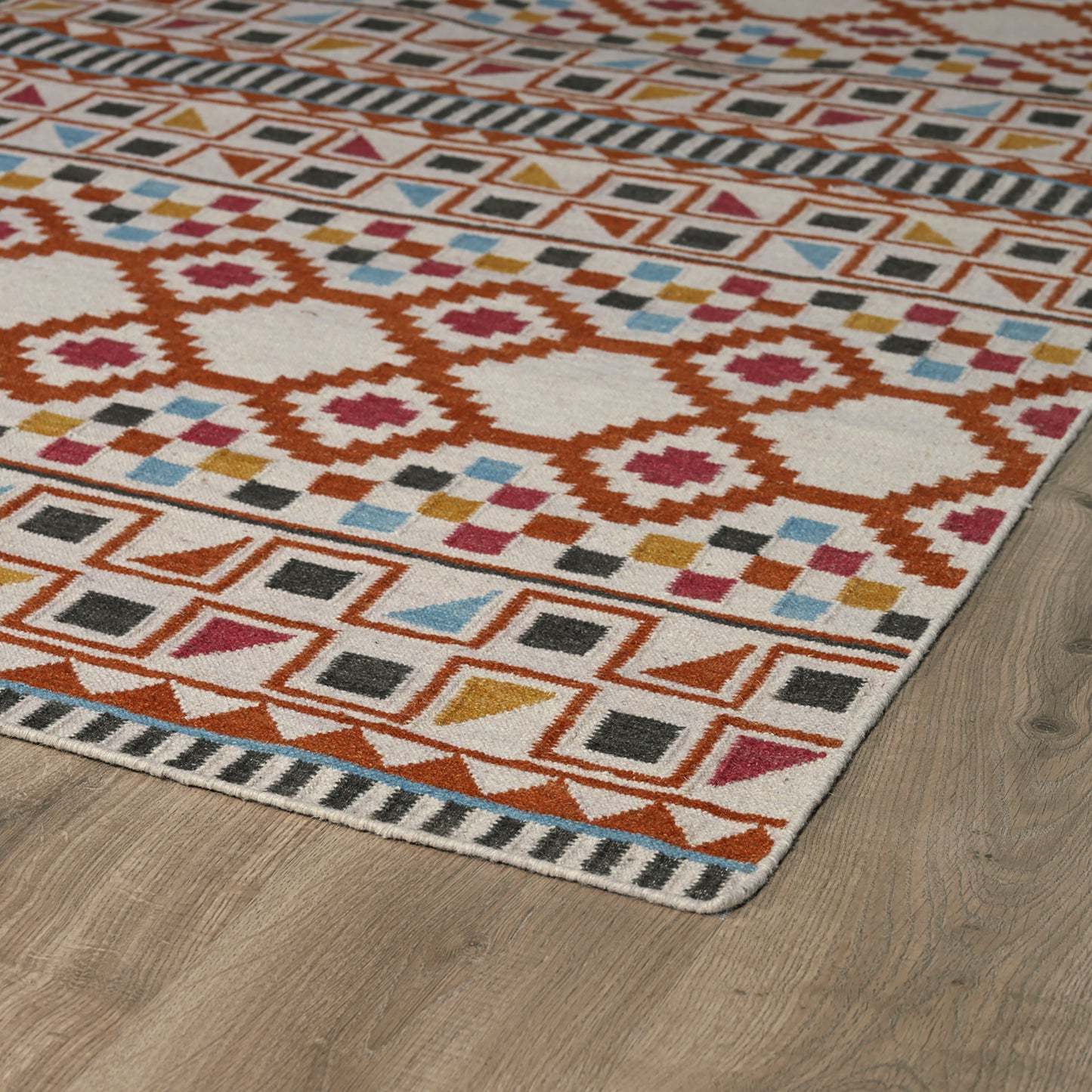 Kaleen Nomad Collection Bright Paprika Runner 2'6" x 8'