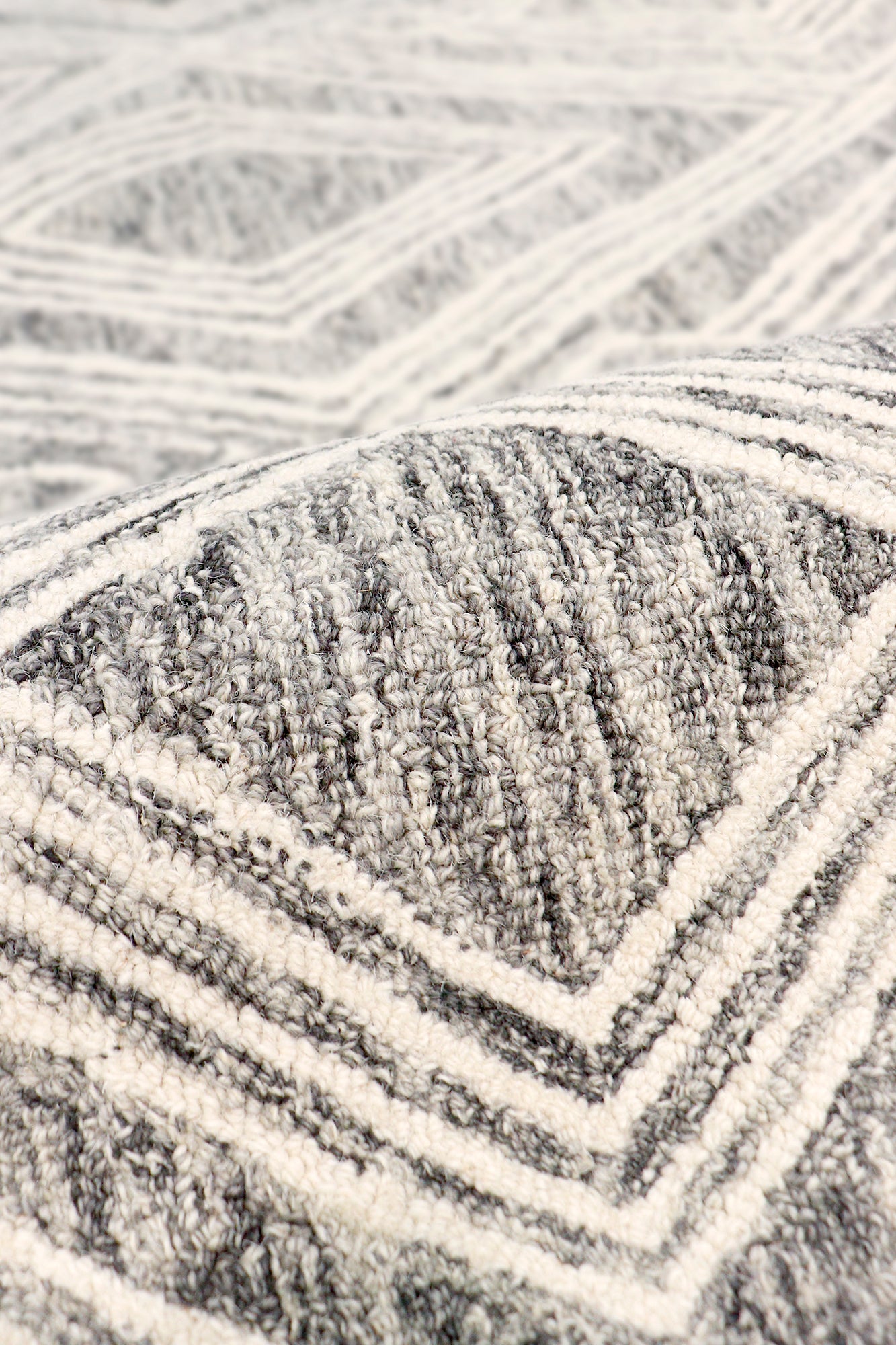 Pasargad Home Modern Collection Silver Bamboo Silk & Wool Area Rug 8'0" X 8'0"