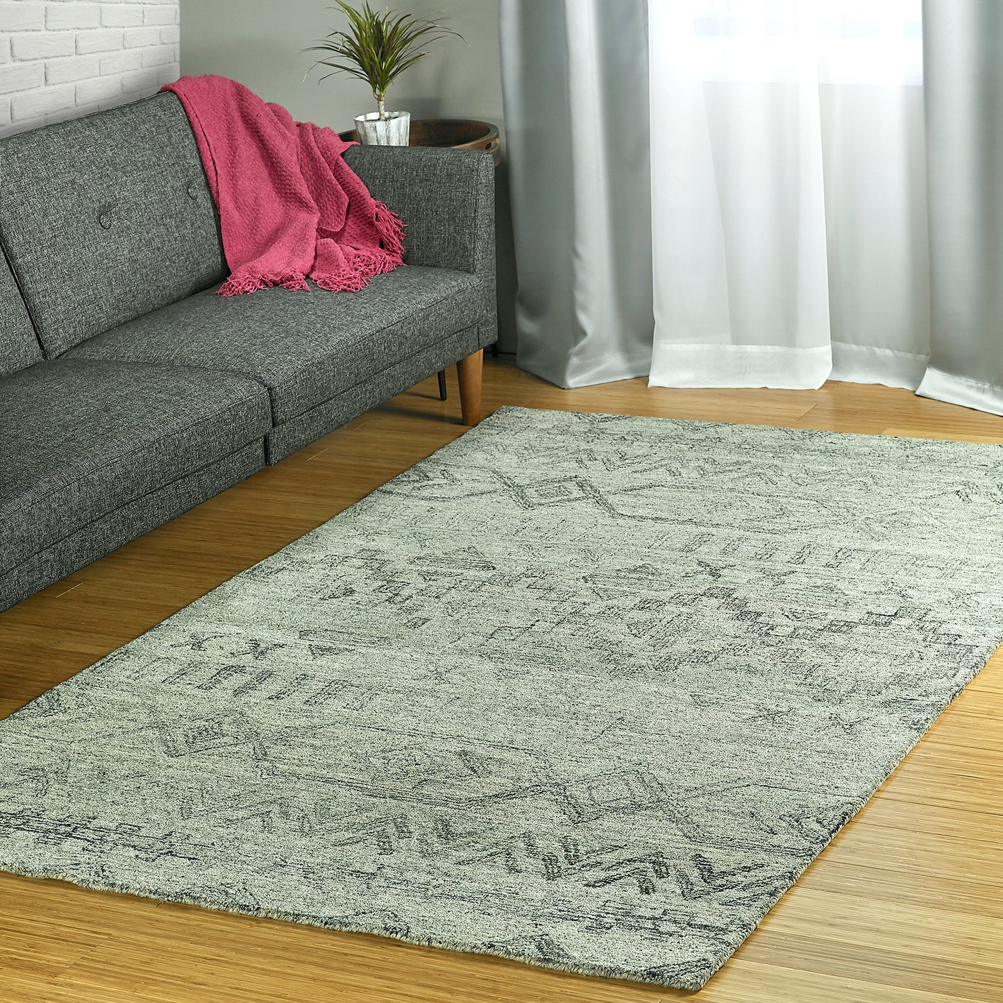Kaleen Palladian Collection Silver Black Runner 2'6 x 8'