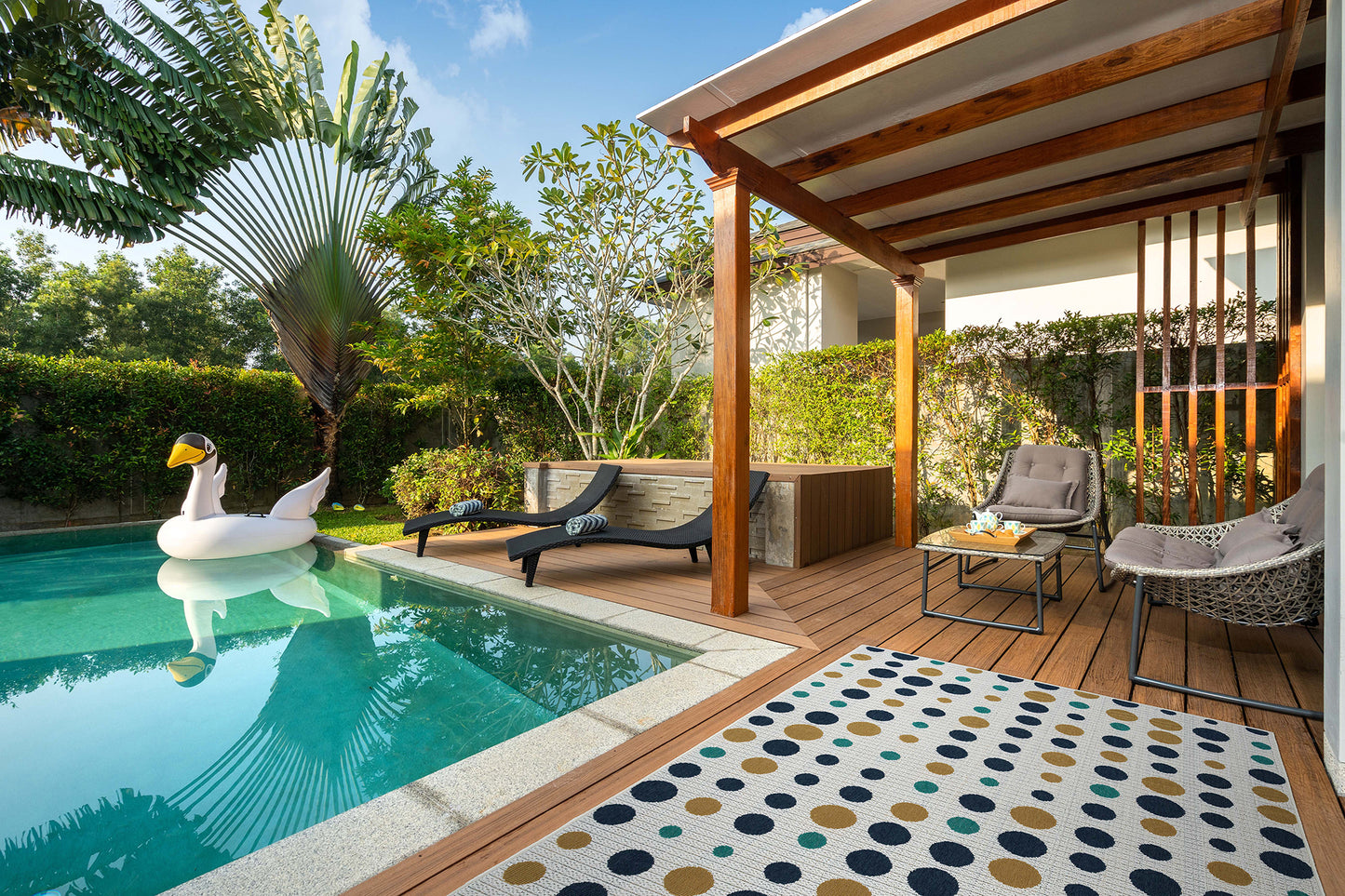 Kaleen Puerto Collection White Navy Area Rug 3'6" x 5'6"