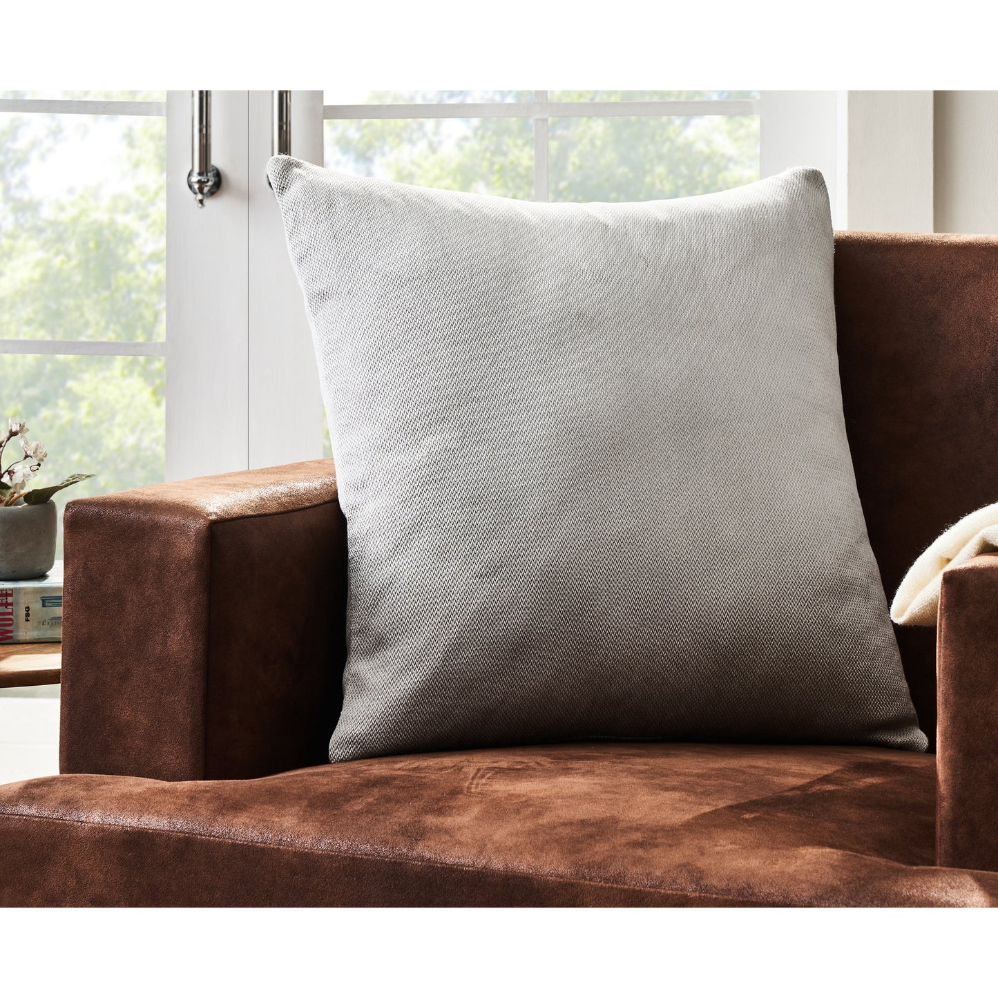 Bari Outdoor Pillow 22X29