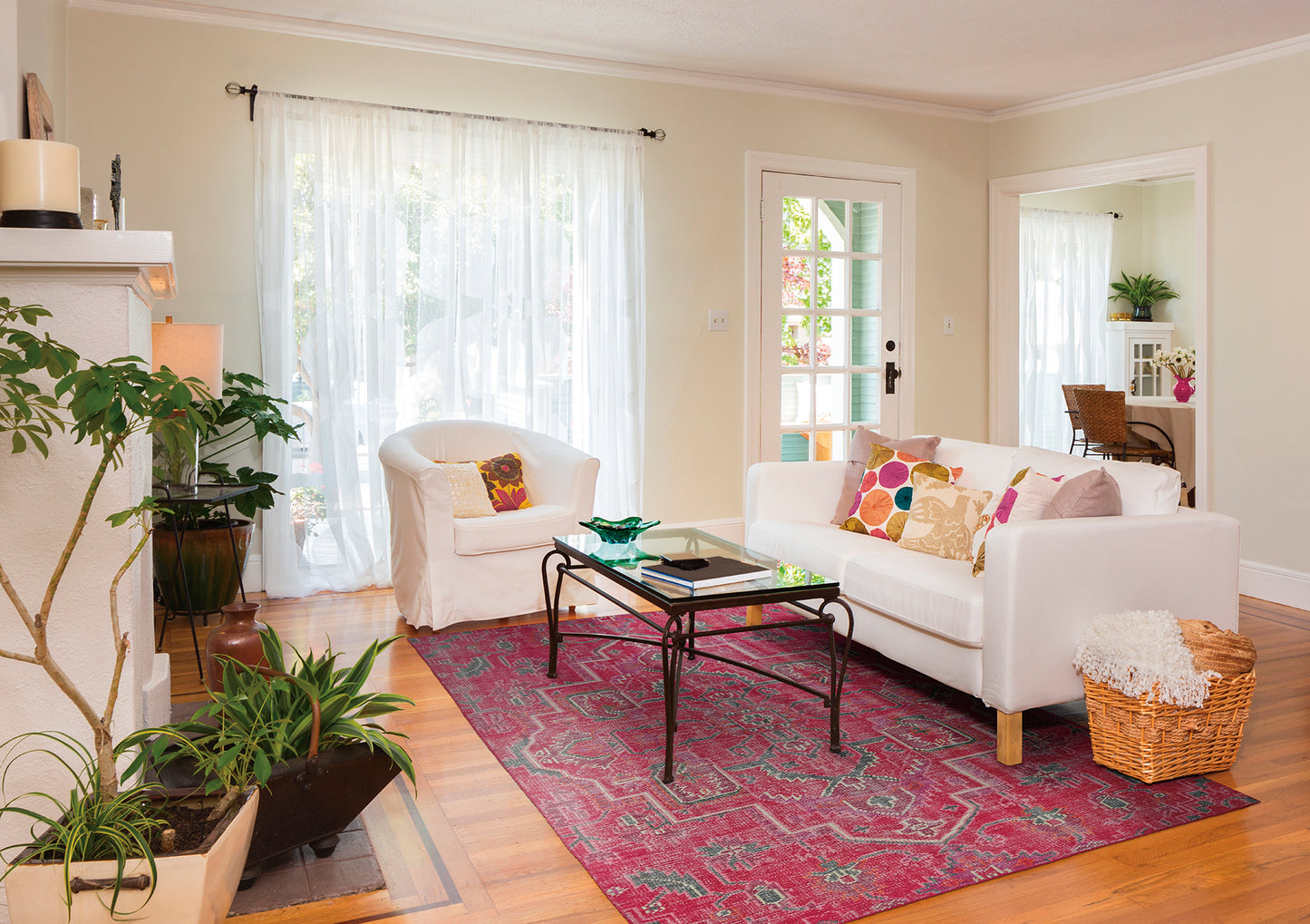 Kaleen Relic Collection Bright Pink Area Rug 9' x 12'