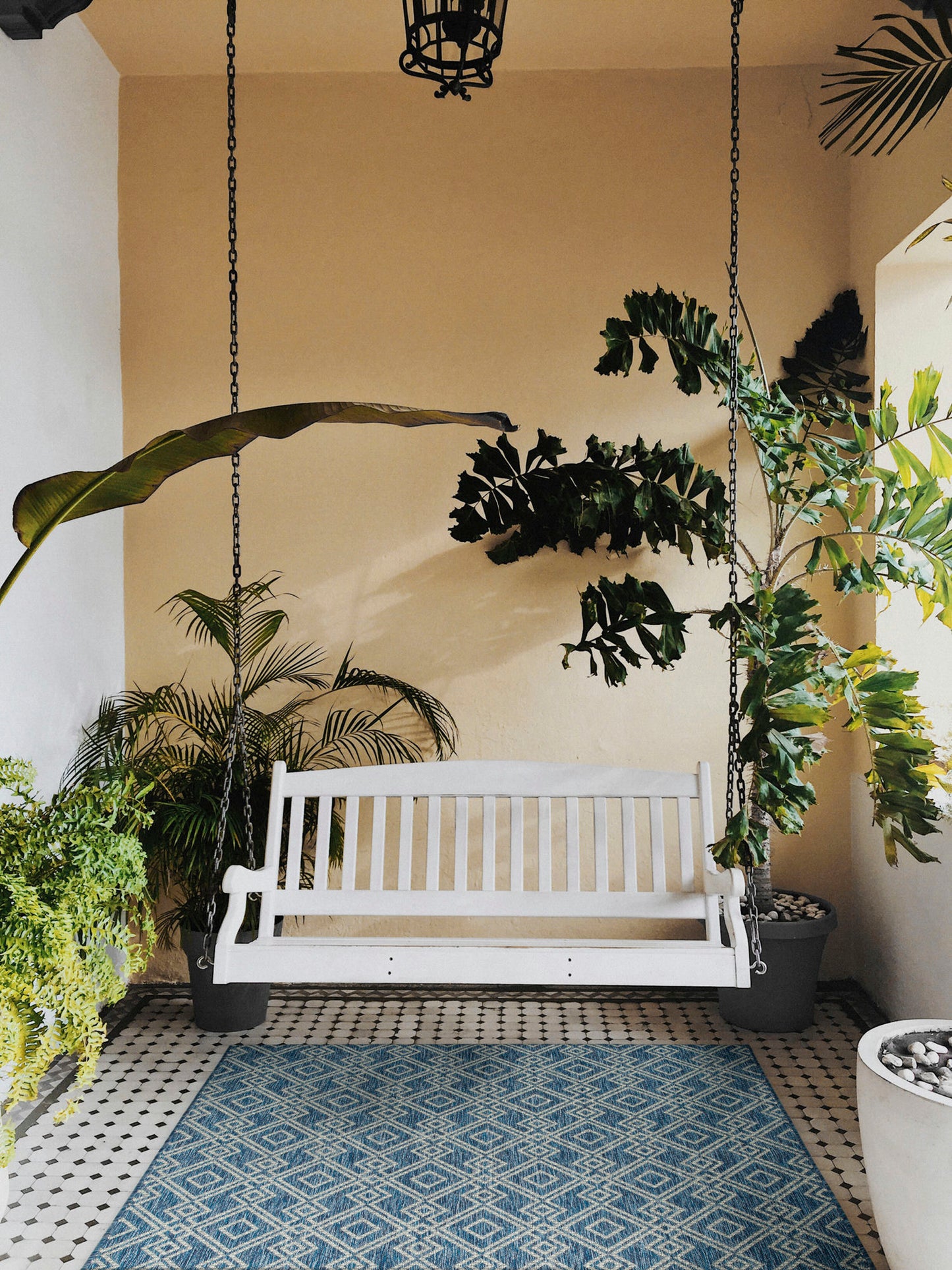 Kaleen Soleri Collection SLR01-22 Navy Area Rug 3'11" x 5'11"