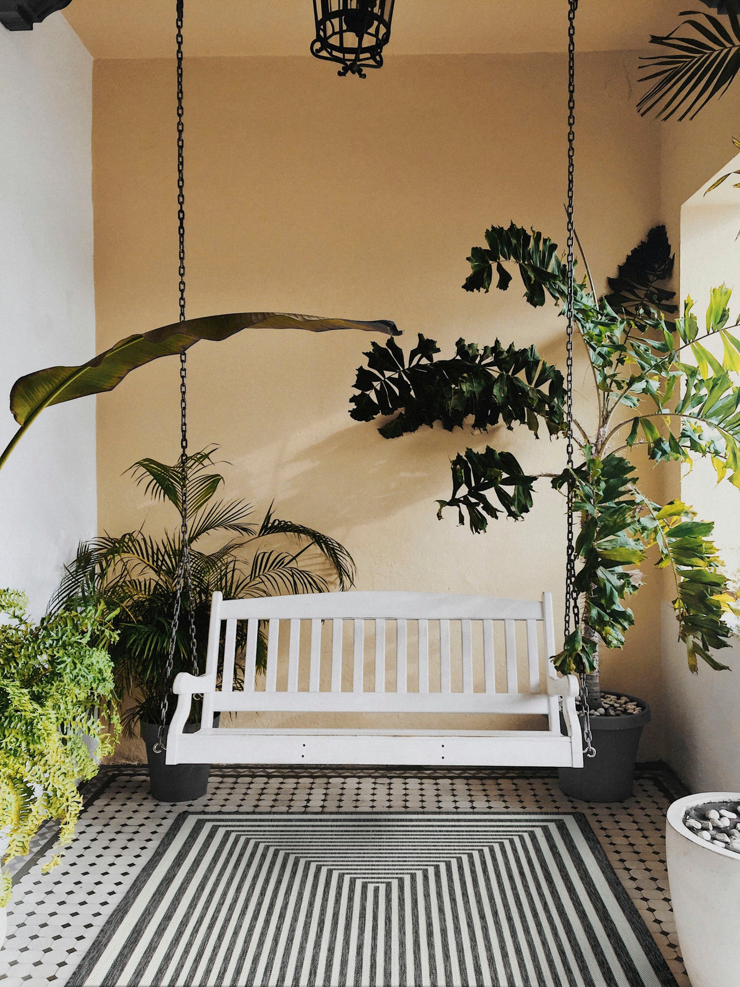 Kaleen Soleri Collection SLR02-38 Charcoal Area Rug 7'10" x 7'10"