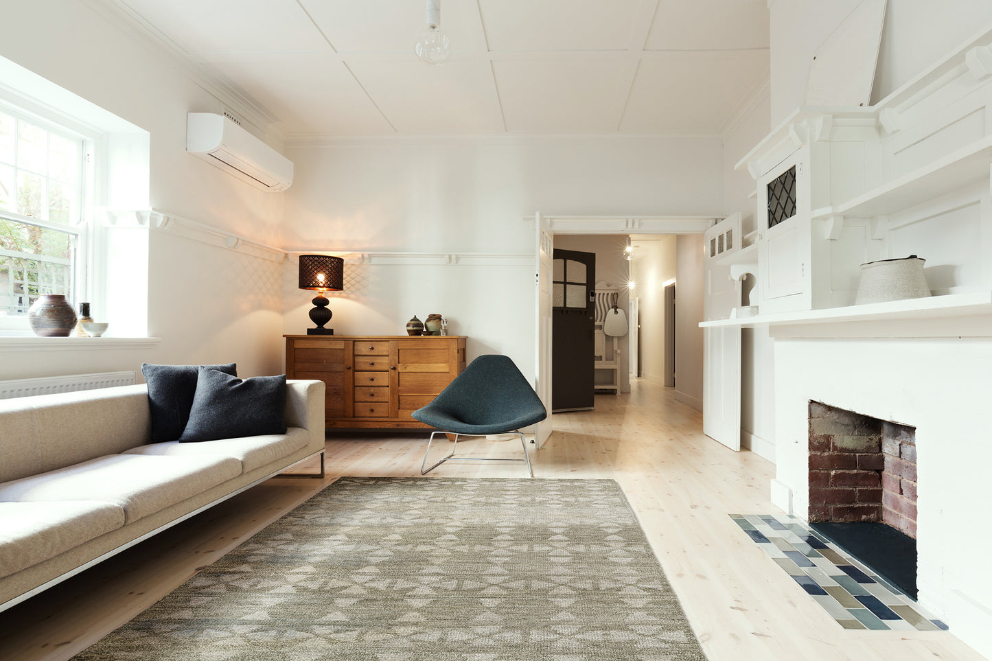 Kaleen Solitaire Collection Light Oatmeal Area Rug 5' x 7'9"