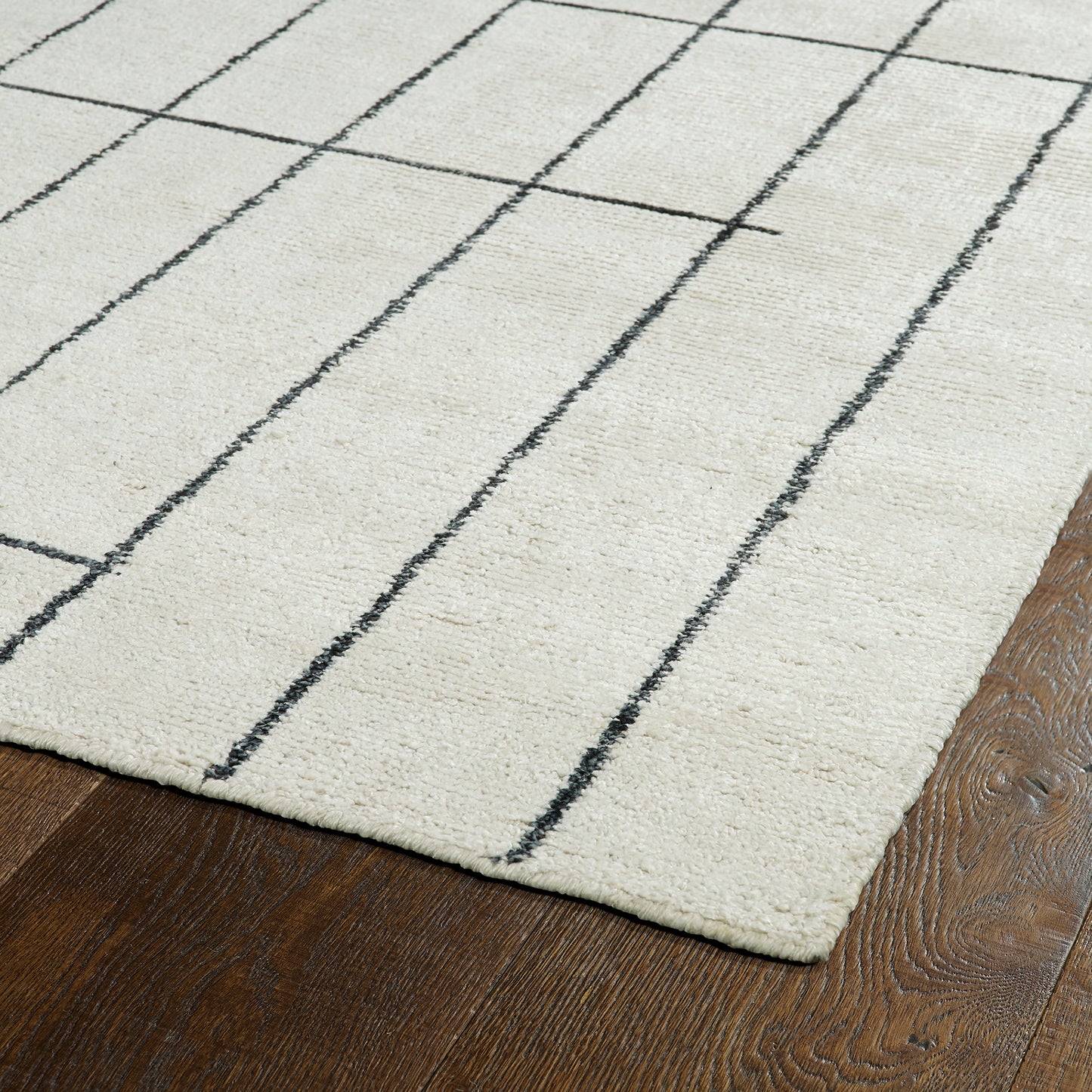 Kaleen Solitaire Collection Ivory Charcoal Area Rug 8' x 11'
