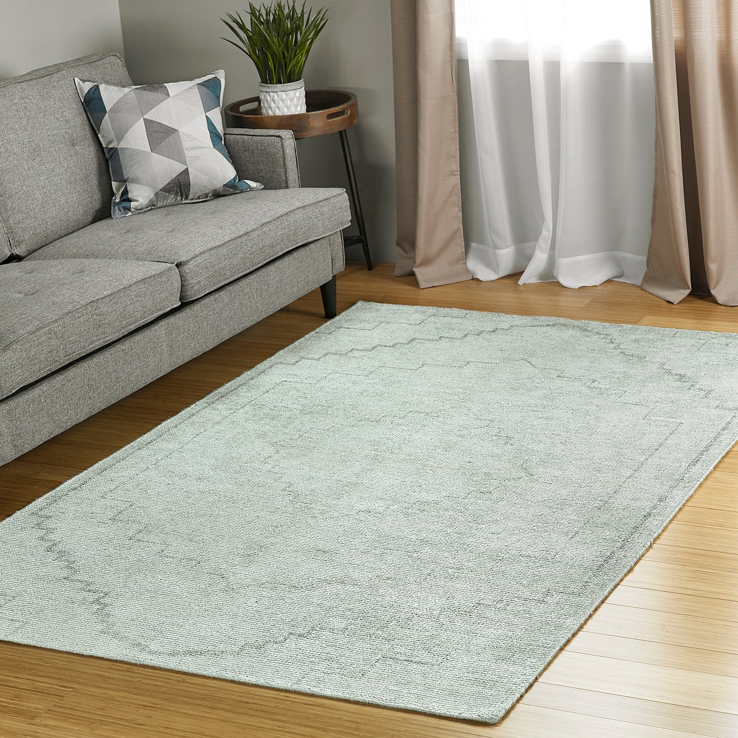 Kaleen Solitaire Collection SOL11-34 Glacier Area Rug 4' x 6'