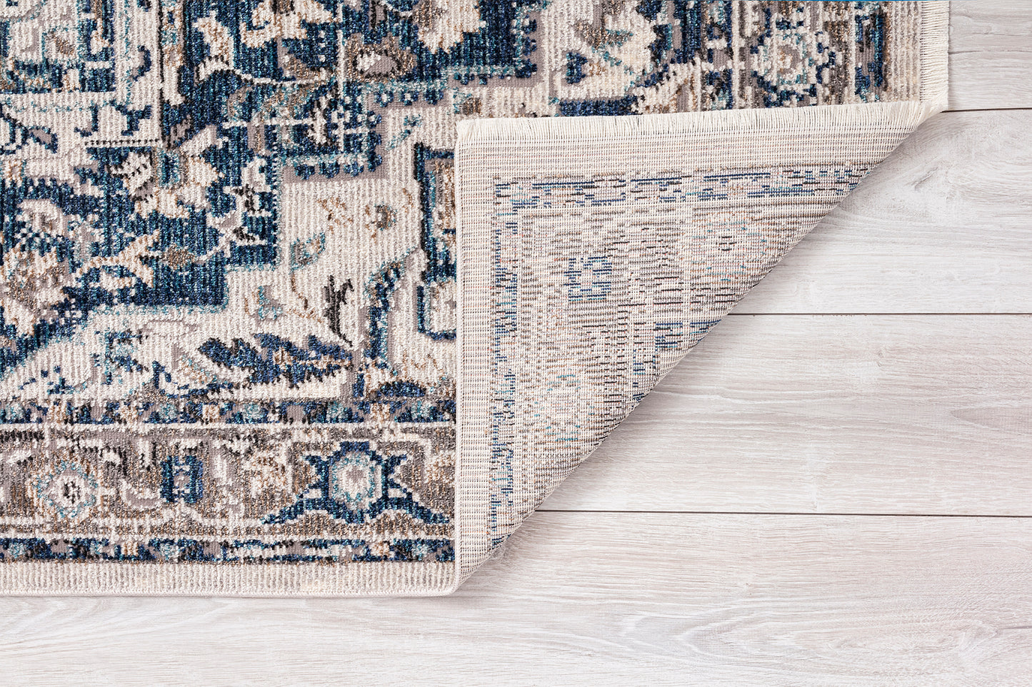 Kaleen Soren Collection Light Blue Throw Rug 1'8" x 2'6"