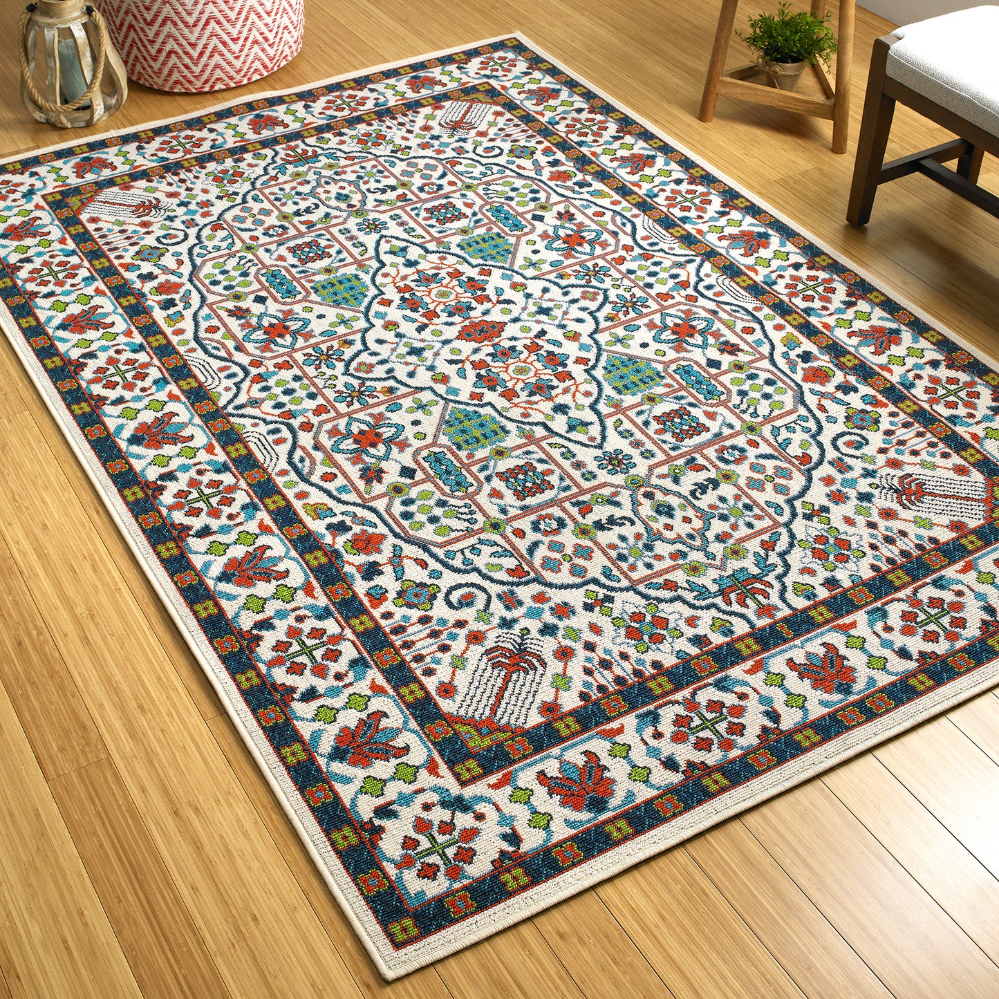 Kaleen Sunice Collection SUN07-01 Ivory Throw Rug 2'5" x 3'9"