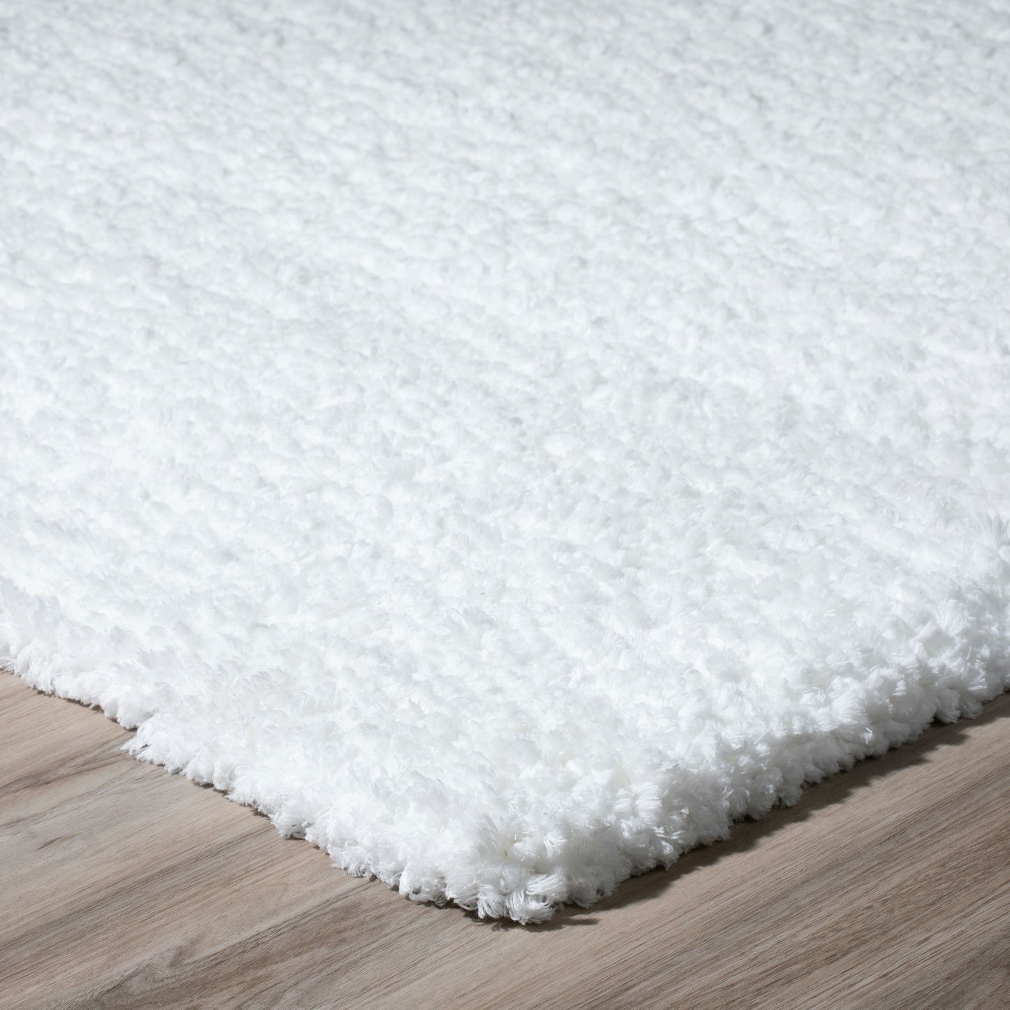 Utopia UT100 Snow 2'6" x 10' Runner Rug