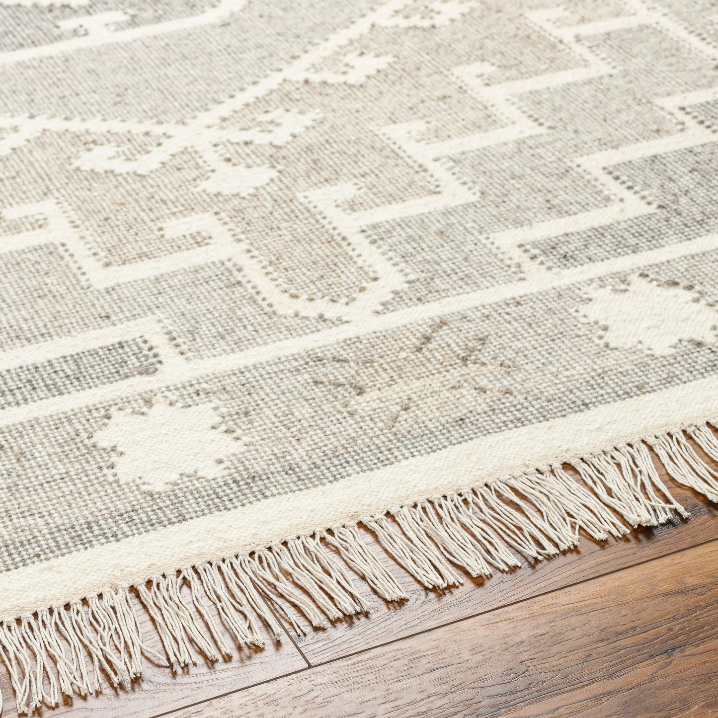Surya Valerie Vla-2304 Rug 8' X 10'