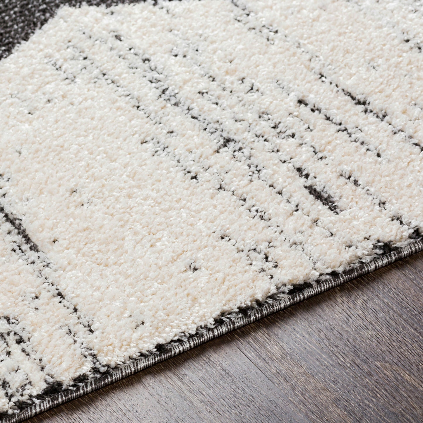 Surya Valencia Vlc-2303 Black Rug 5'3" X 7'