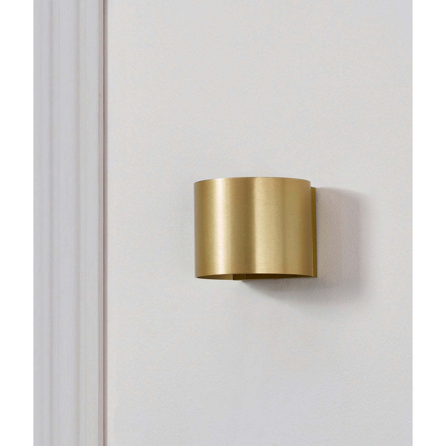 Kyan Brass Aluminum Wall Sconce