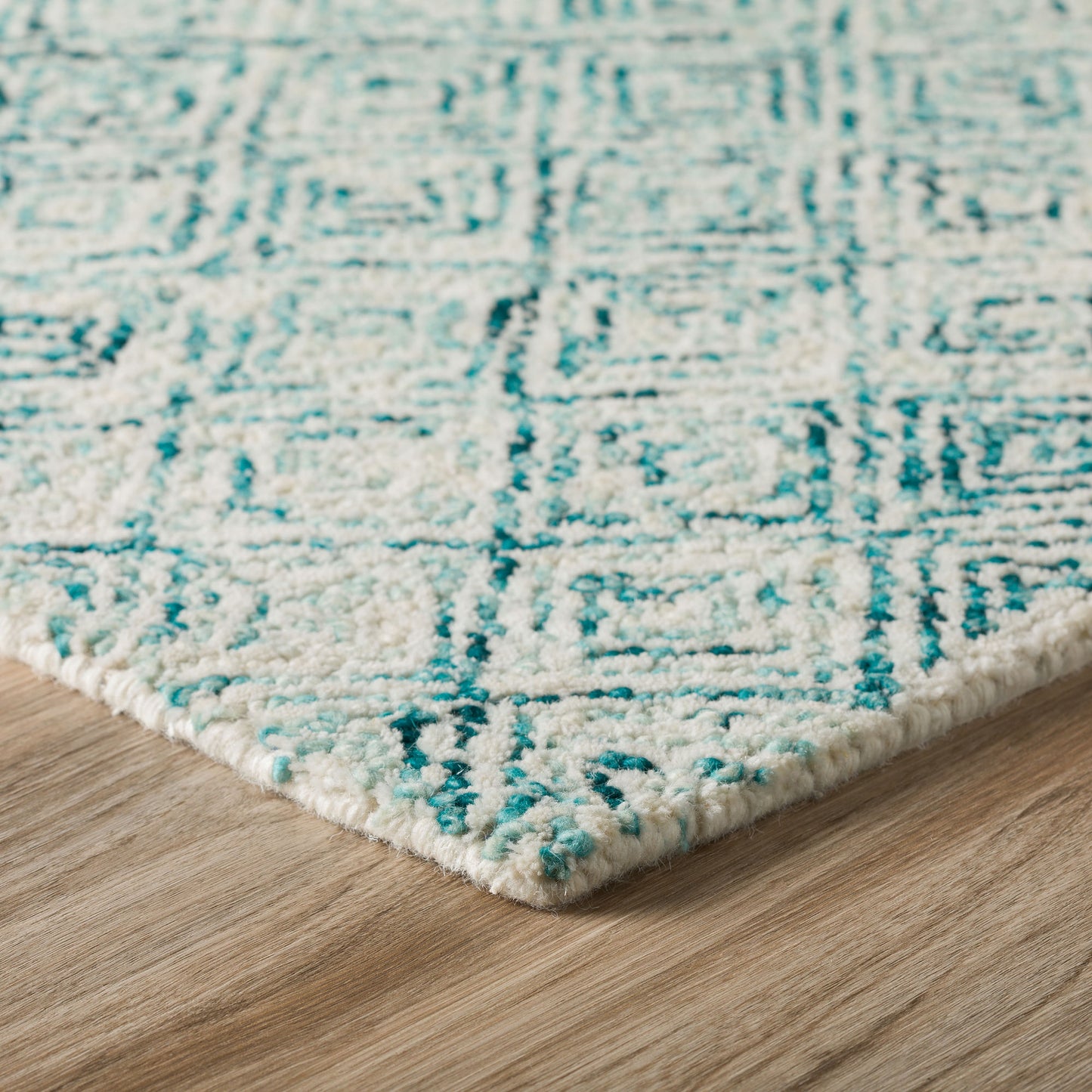Zoe ZZ1 Teal 2'6" x 10' Runner Rug