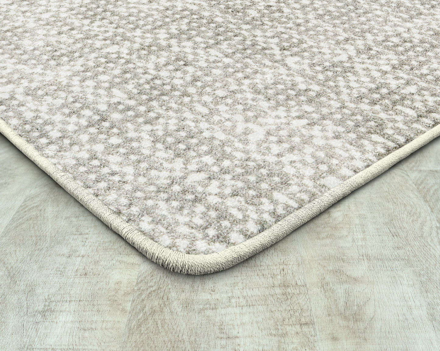 Attractive Choice 3'10" x 5'4" area rug in color Dove