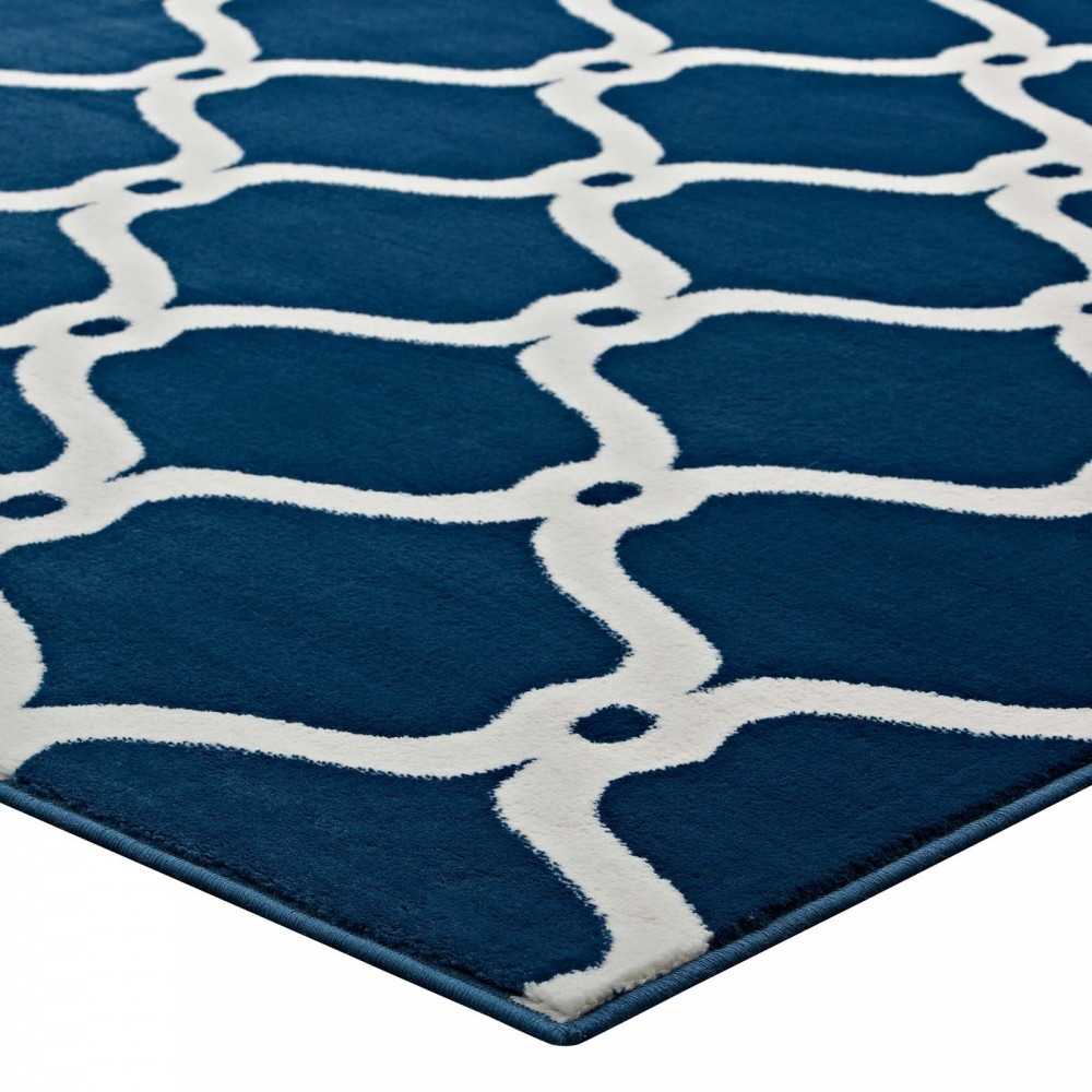 Beltara Chain Link Transitional Trellis 5x8 Area Rug, Moroccan Blue and Ivory