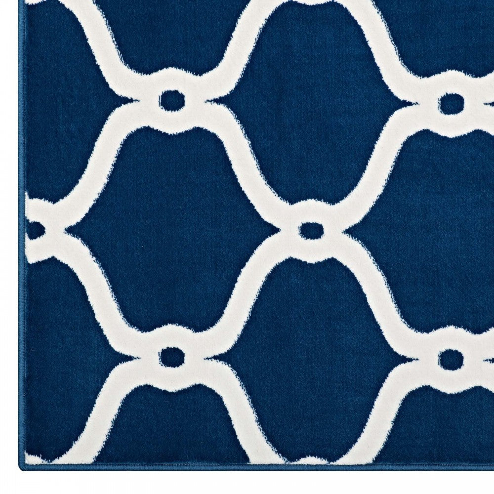 Beltara Chain Link Transitional Trellis 5x8 Area Rug, Moroccan Blue and Ivory