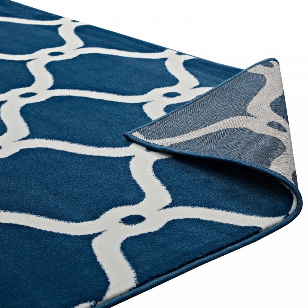Beltara Chain Link Transitional Trellis 5x8 Area Rug, Moroccan Blue and Ivory